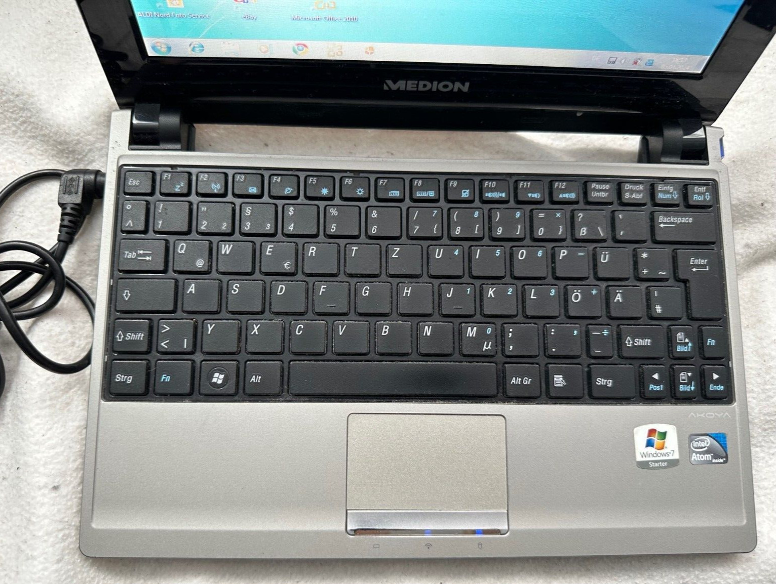 Medion Akoya E1226 (MD 98570) Intel Aton 1.66 GHz 250 GB HDD 1 GB RAM Used