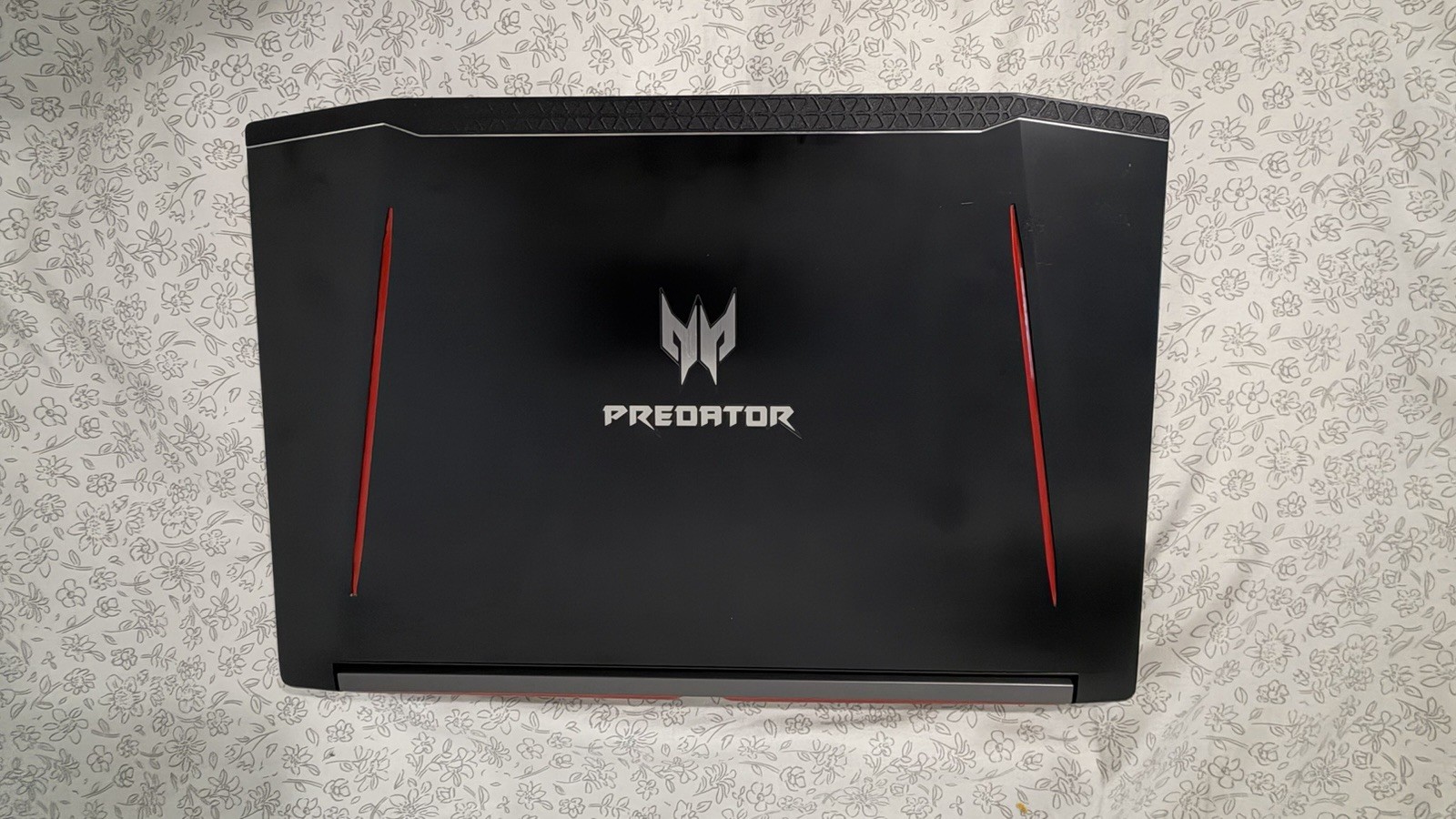 Acer Predator Helios 300 Gaming Laptop | GTX 1050 Ti | Intel i5 | 8GB RAM