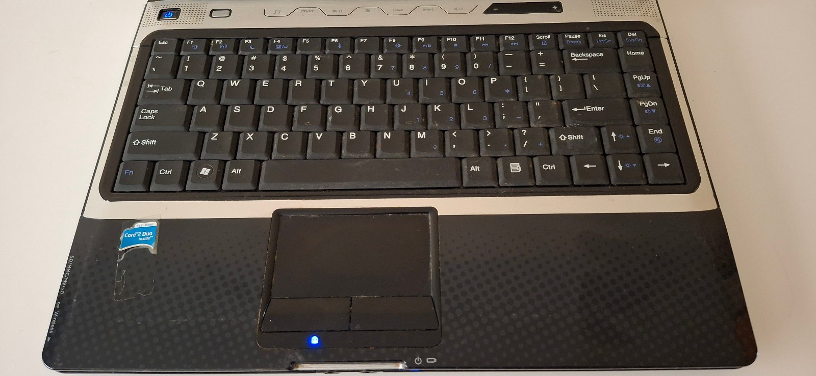 Gateway W305I 14″ Laptop Intel Core 2 Duo 1 GB Ram,Charger, No HD/OS