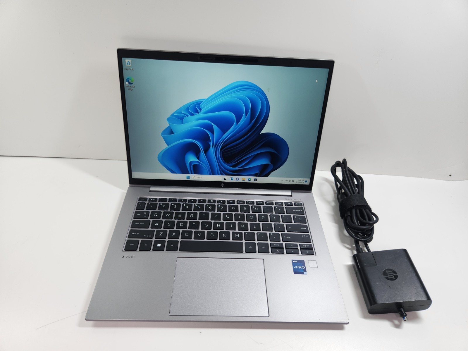 HP ZBook Firefly 14 G9 14″ i7-1265U 512GB SSD 16GB RAM Win11 Pro NVIDIA T550