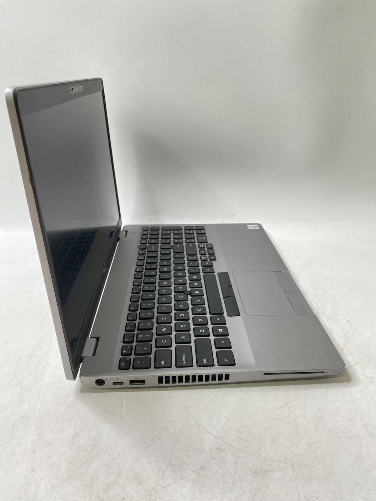 Dell Latitude 5511 15.6″ i7 16GB DDR4 256GB SSD MX250 Win11H- 50% Battery PARTS