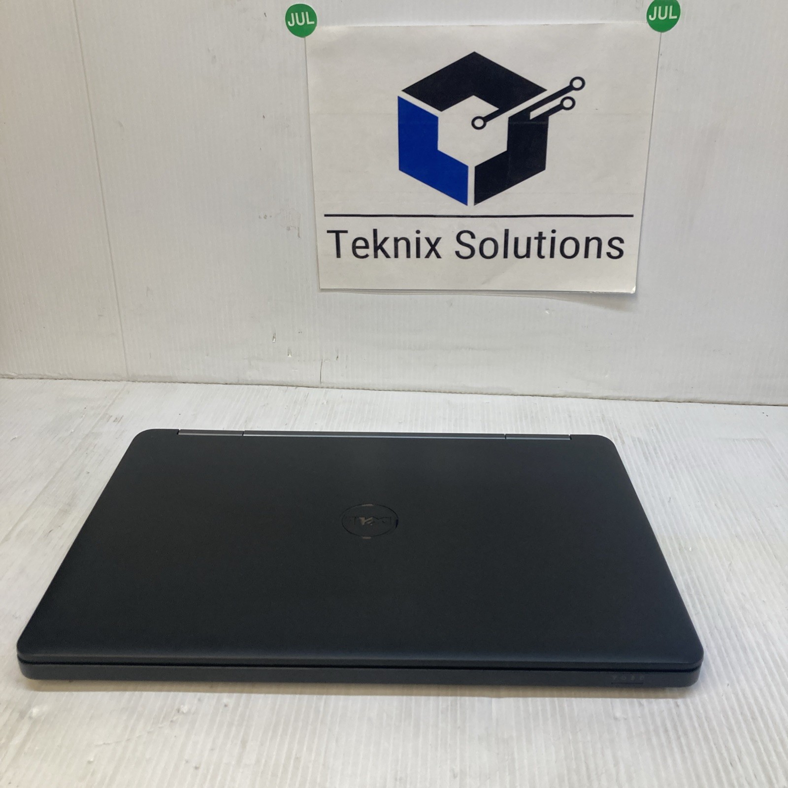 Dell Latitude E5540 Intel i5-4210U 1.7GHz 4 GB NO HDD Boot to BIOS no Battery