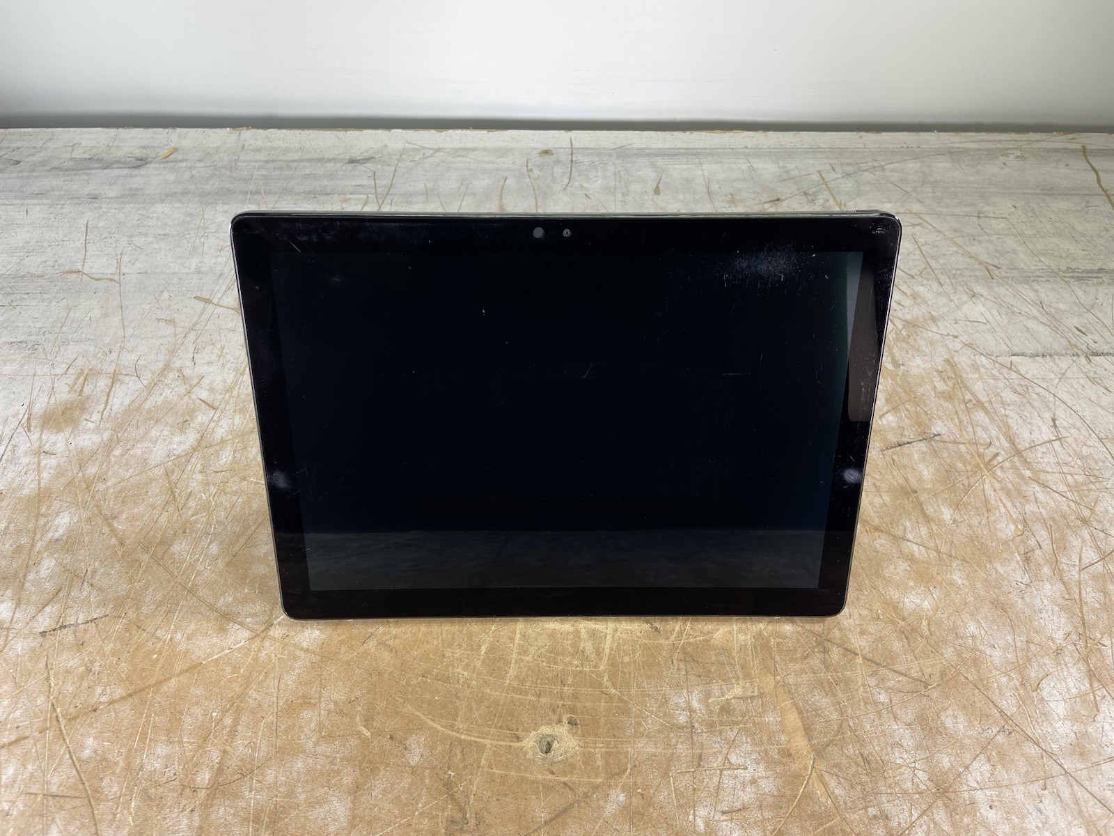 DELL LATITUDE 7200 2-IN-1 i5-8365U @ 1.60GHz, 8GB RAM, NO HDD/OS – (FOR PARTS)