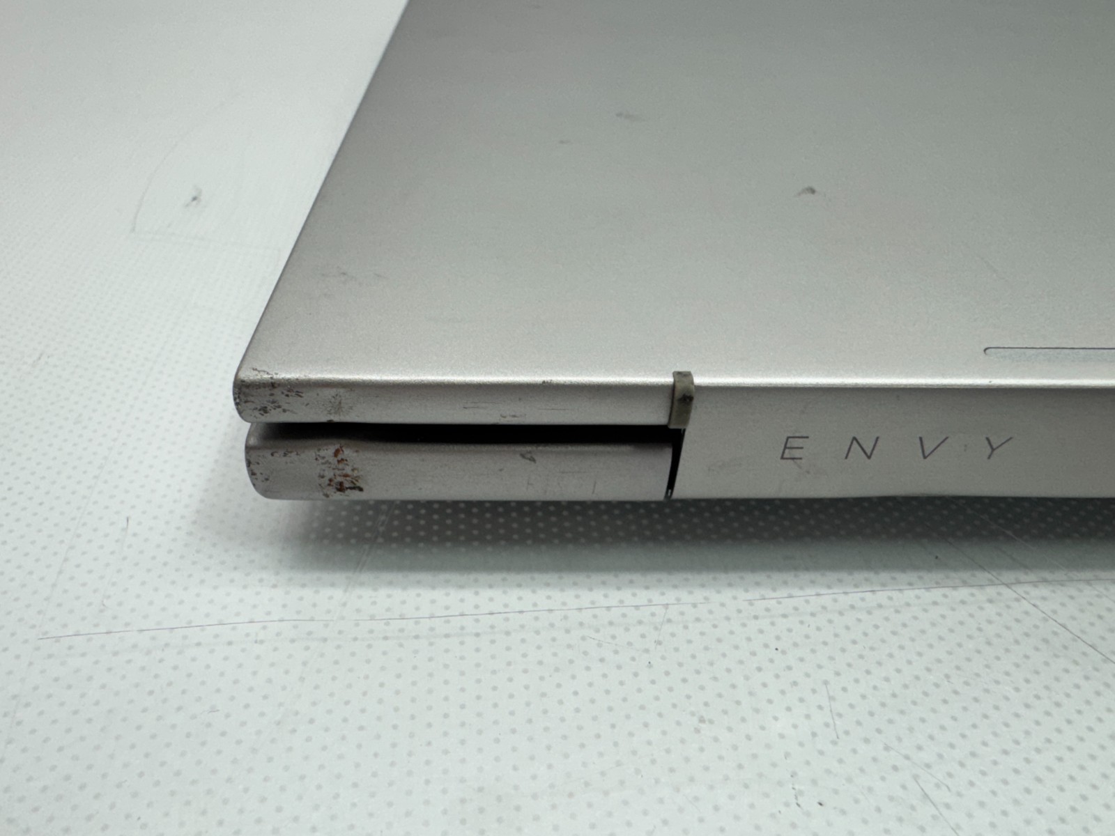 HP ENVY 17-cw0023dx Touch i7-13700H@2.40GHz 16G NO SSD W/AC *READ*