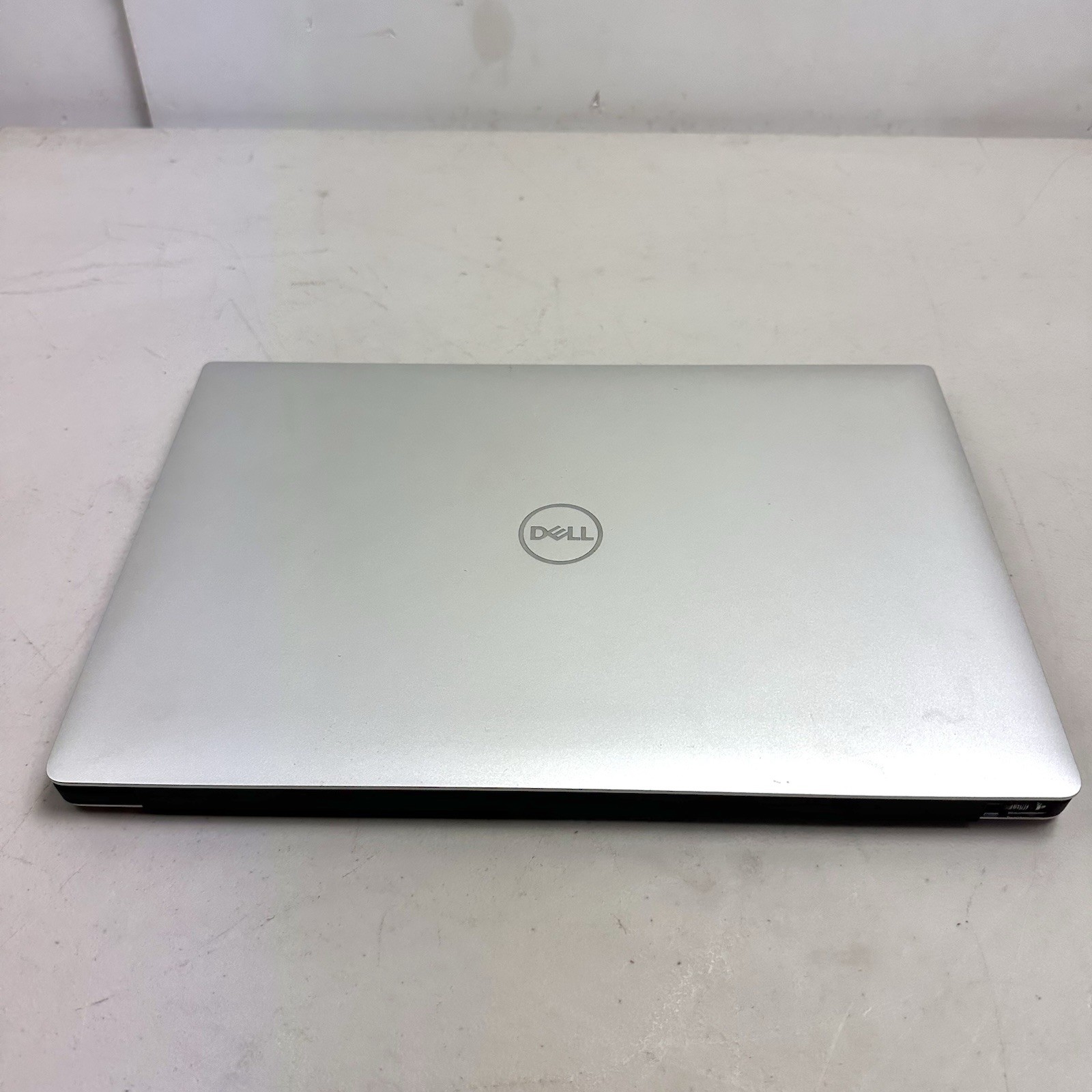 Dell XPS 15 9570 Core i7-8750H 2.20GHz 16GB 256GB SSD GTX 1050 Ti Win 11 Pro