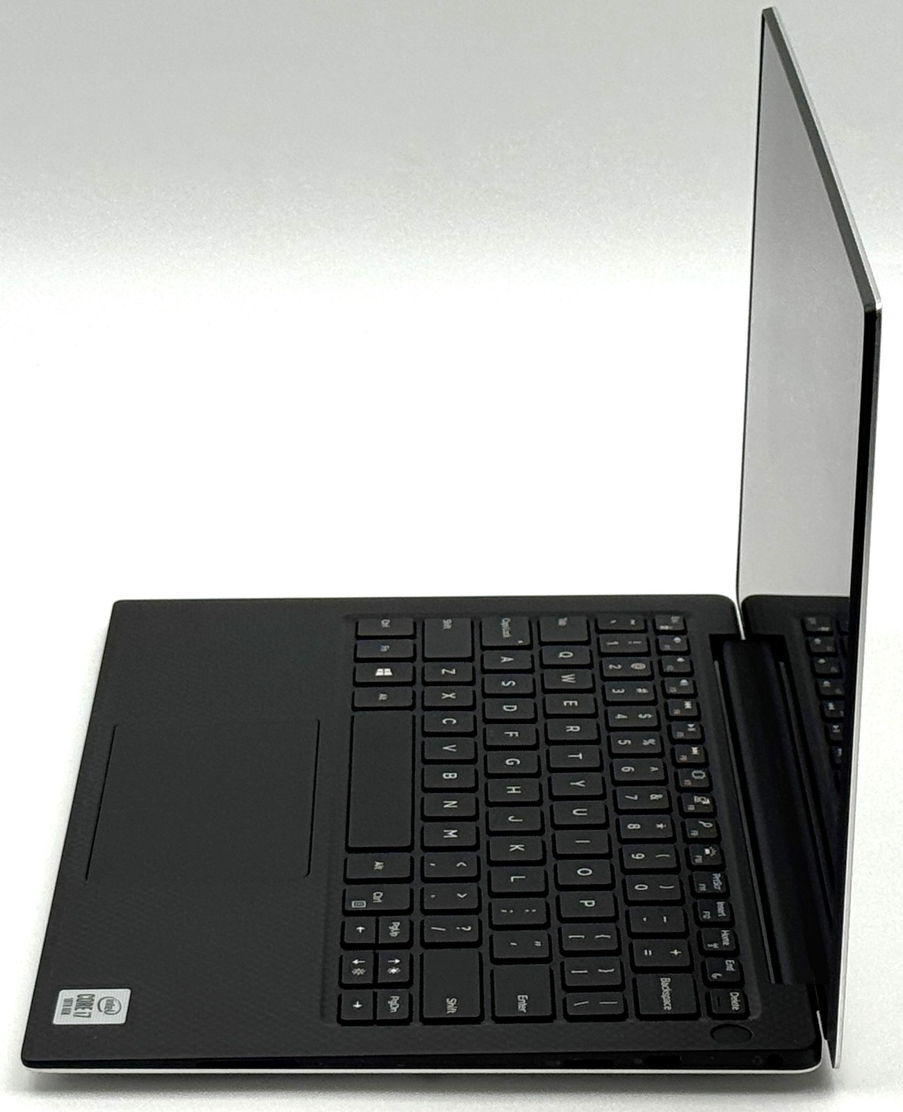 Dell XPS 13 7390 – 13.3″ UHD Touch – Intel Core i7-10510U – 16GB RAM – 512GB SSD