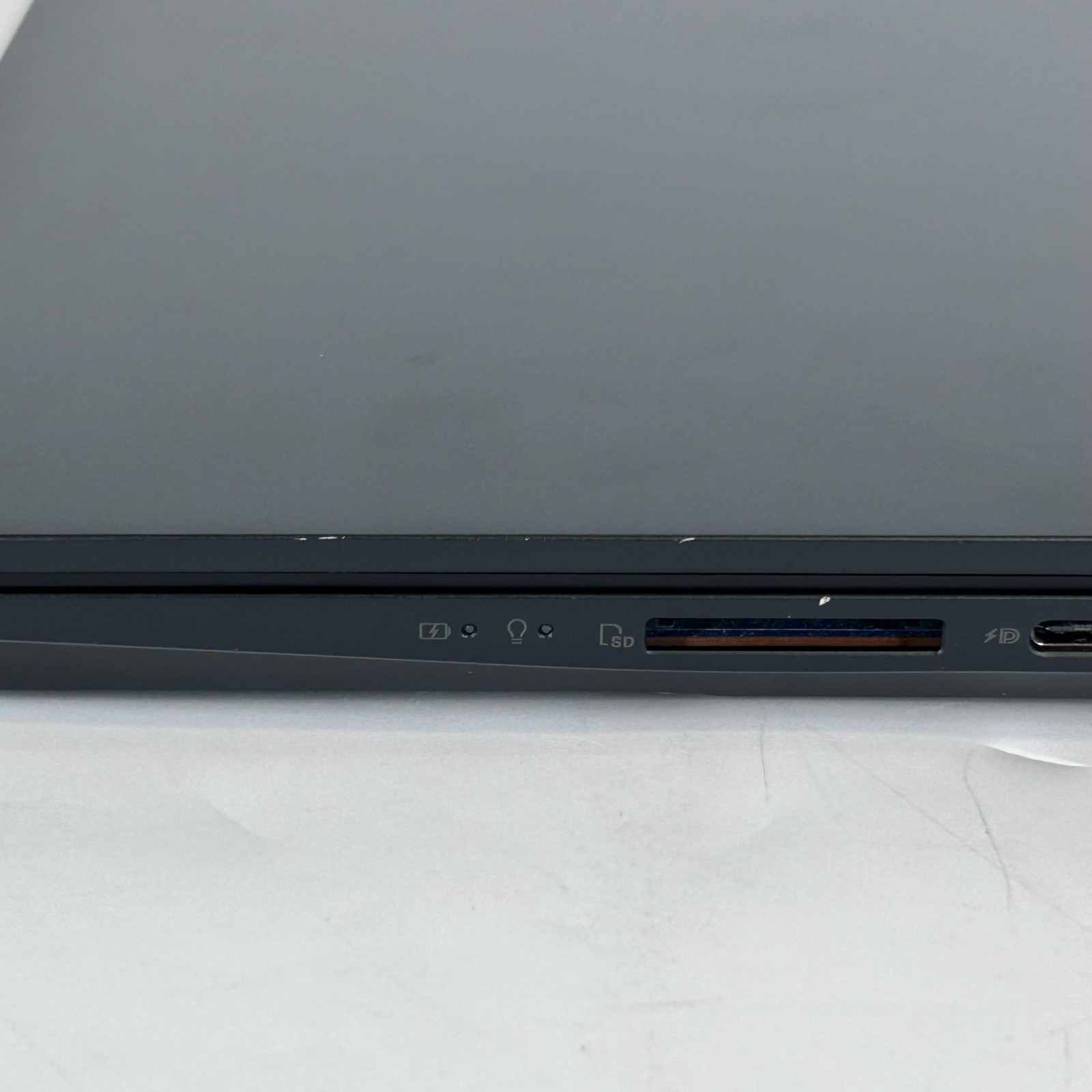 Asus Zenbook Pro 14 QHD+ 120Hz TOUCH 2.6 GHz i9-13900H 32GB 1TB SSD RTX 4060