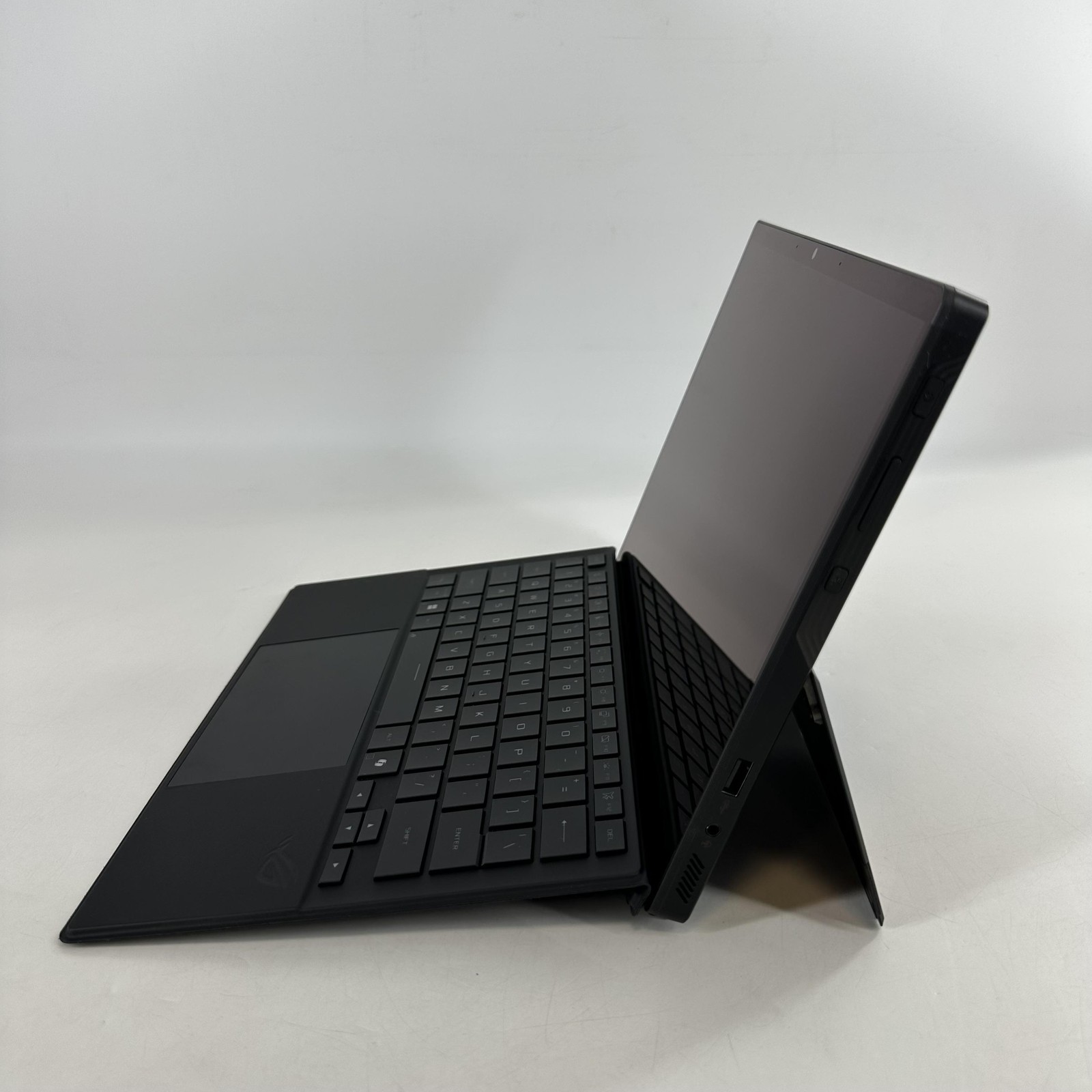 Asus ROG Flow Z13 GZ302 13 180Hz QHD+ TOUCH 3.GHz RYZEN AI MAX+ 395 32GB 1TB SSD