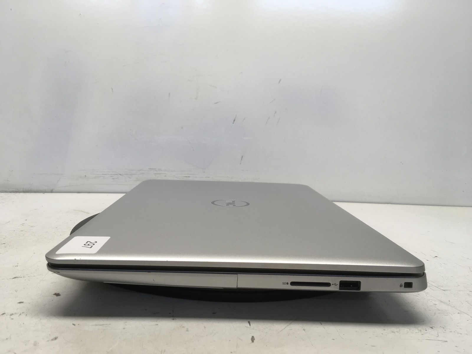 Dell Inspiron 15 5584 Series Intel i3 8th gen No RAM / HDD/ Batt – For Parts