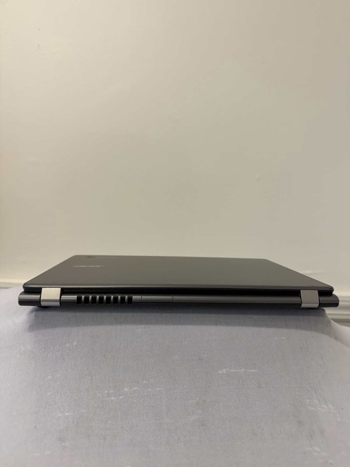 Acer Chromebook C740-C4PE Laptop – Good Screen – Intel Celeron 3205U – Read Des
