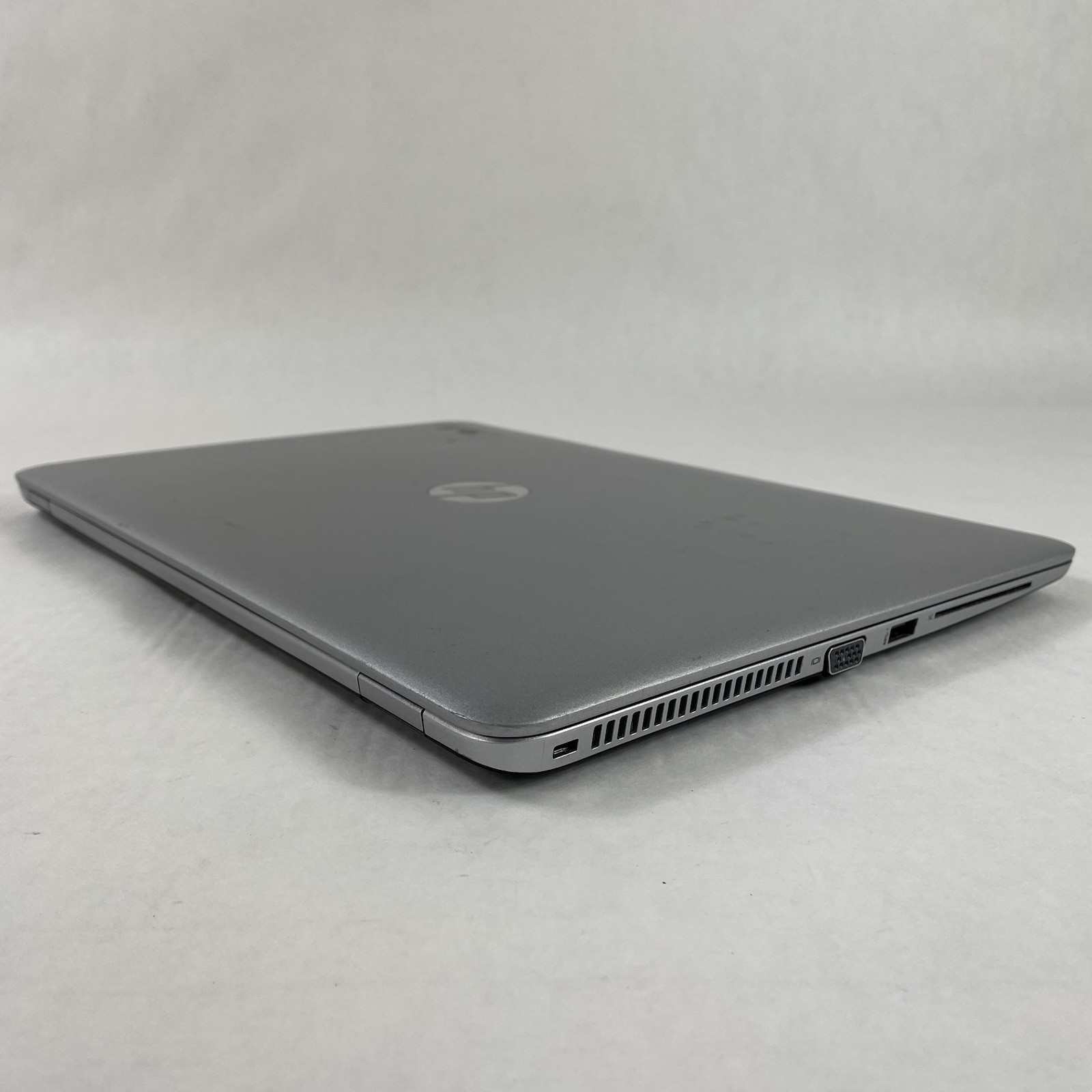 HP EliteBook 850 G3 15.6″ i5-6200U 2.30 GHz 8 GB RAM No SSD No OS – Bad Bottom
