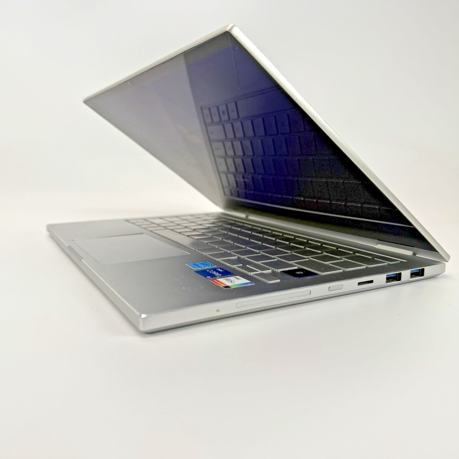 Samsung 730QDA Intel i5-1135G7 2.40 GHz 8 GB RAM 256 GB SSD (NVMe) Win 11 Pro