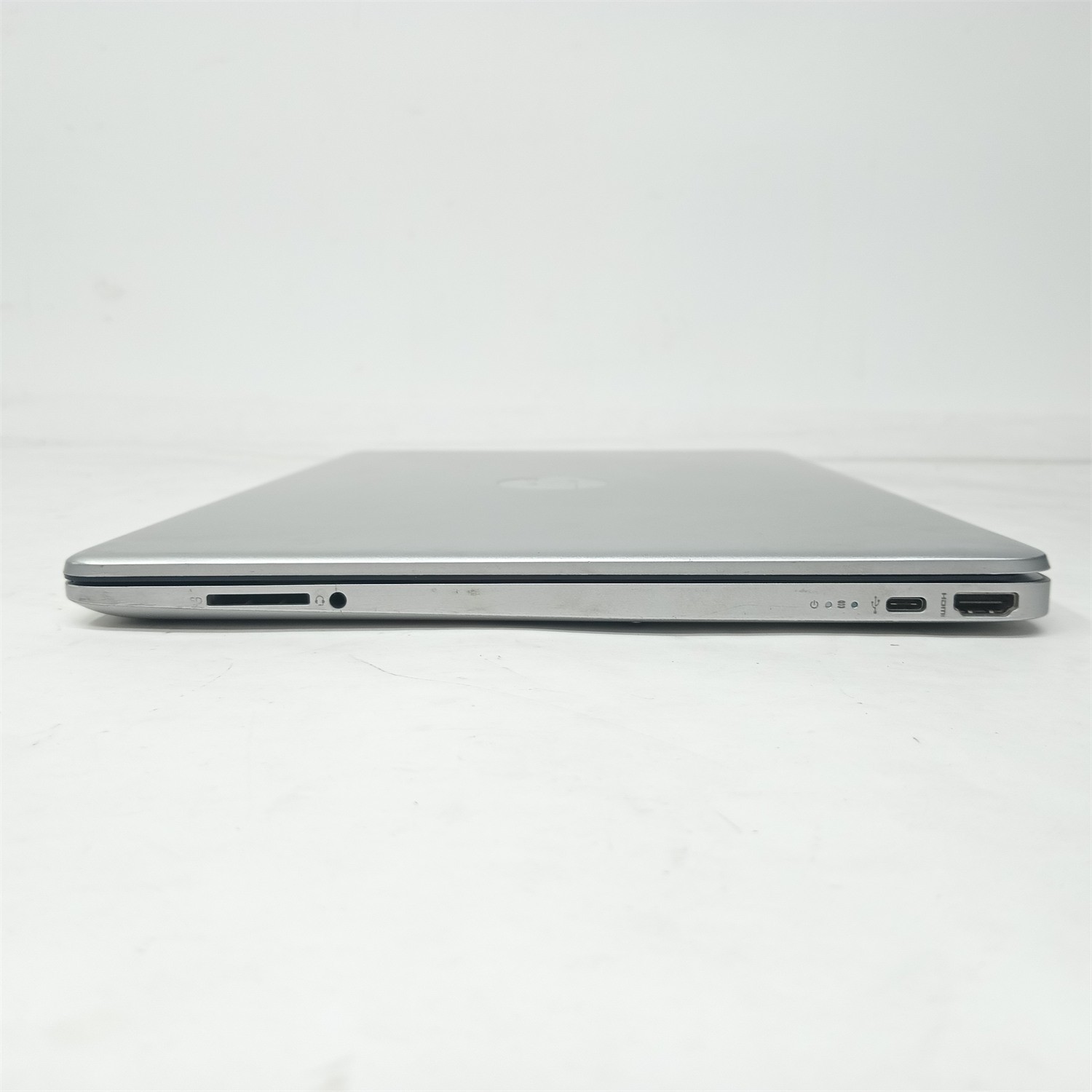 HP Laptop 15-ef1xxx Ryzen 7 4700U 2.00GHz 16GB DDR4 256GB NVMe Win11 Pro – 18328