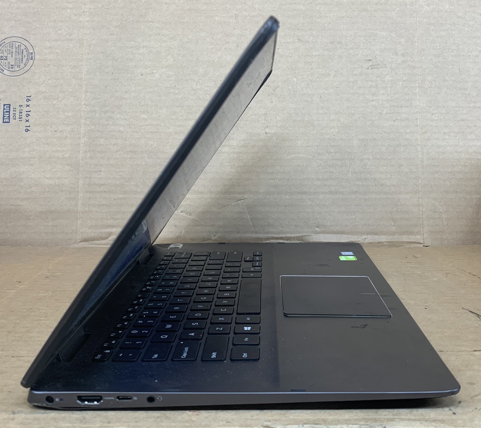 DELL INSPIRION 7586 Intel Core i7-8565U@1.80GHZ 16GB DDR4 RAM 512GB SSD WIN 11P