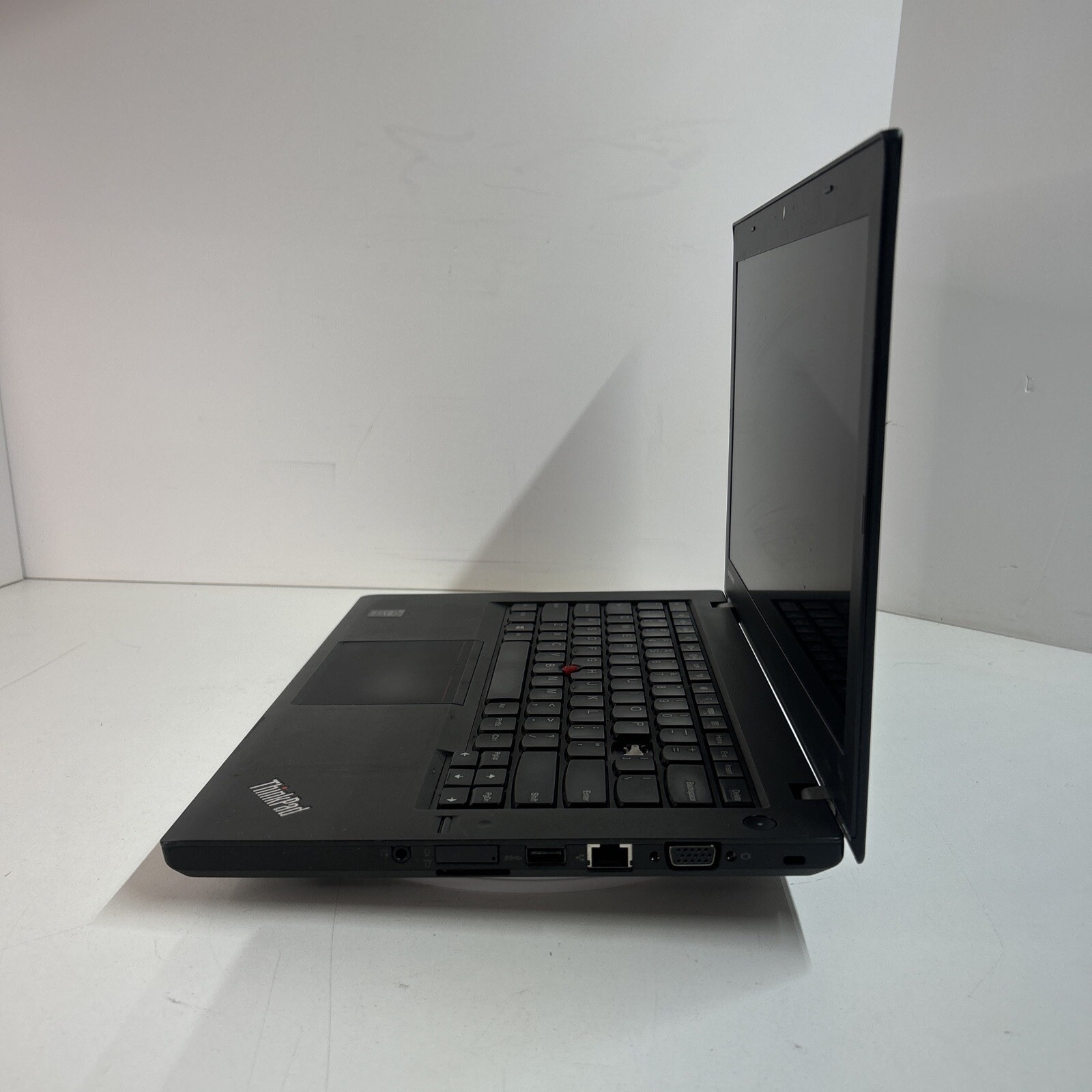 Lenovo ThinkPad T440 i5-4300M 1.90GHz 500GB HDD 4GB RAM Win 10Pro