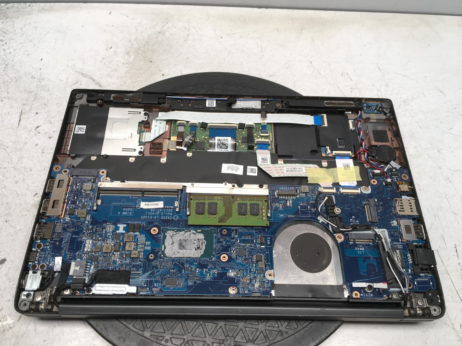 Dell Latitude Intel i5 7th Gen No RAM NO HDD