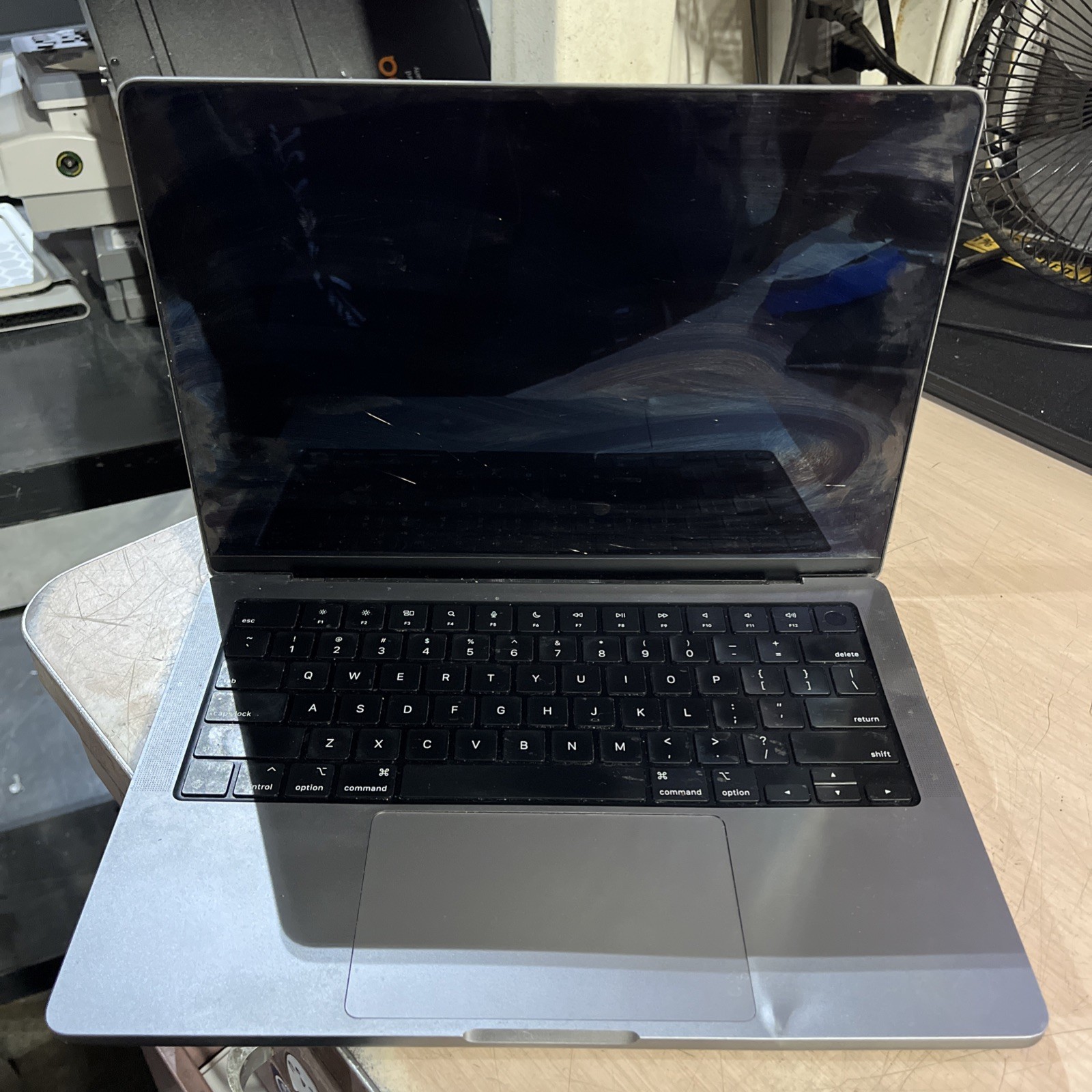 APPLE MACBOOK PRO “M1″ 8 CPU/14 GPU 14” 3.2GHZ 16GB RAM 512SSD