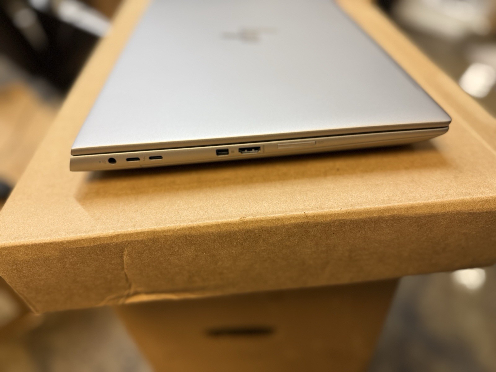 HP ZBOOK FURY G11 I9-13950HX / 64GB DDR5 /1TB NVME / RTX A1000 ADA