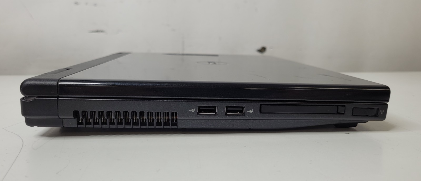 Vintage Dell Vostro 1510 Laptop Core 2 Duo T5670 1.8GHz 3GB RAM No HDD No Batt
