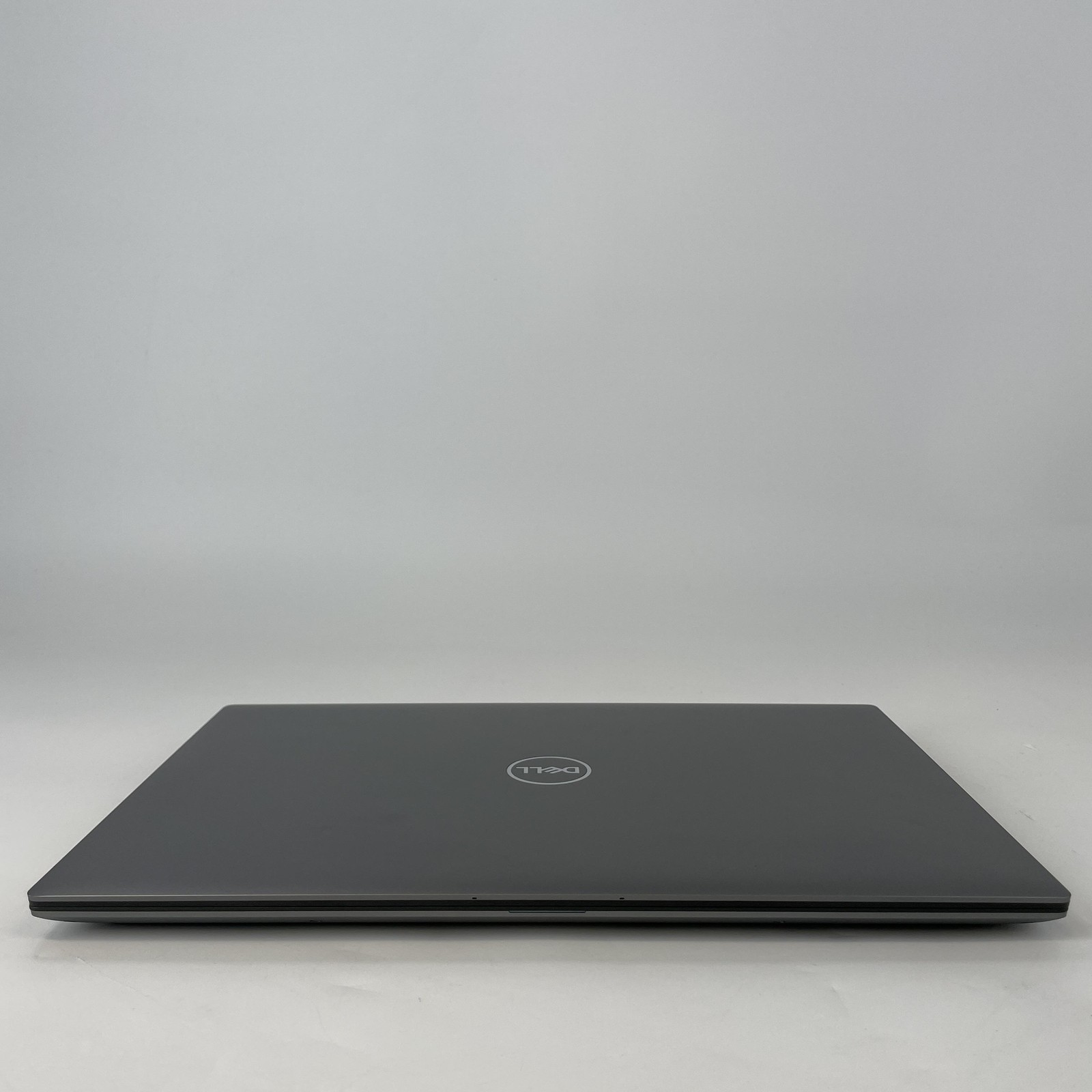 Dell Precision 5680 16 Gray FHD+ 2.5 GHz i7-13800H 32GB 512GB SSD Excellent