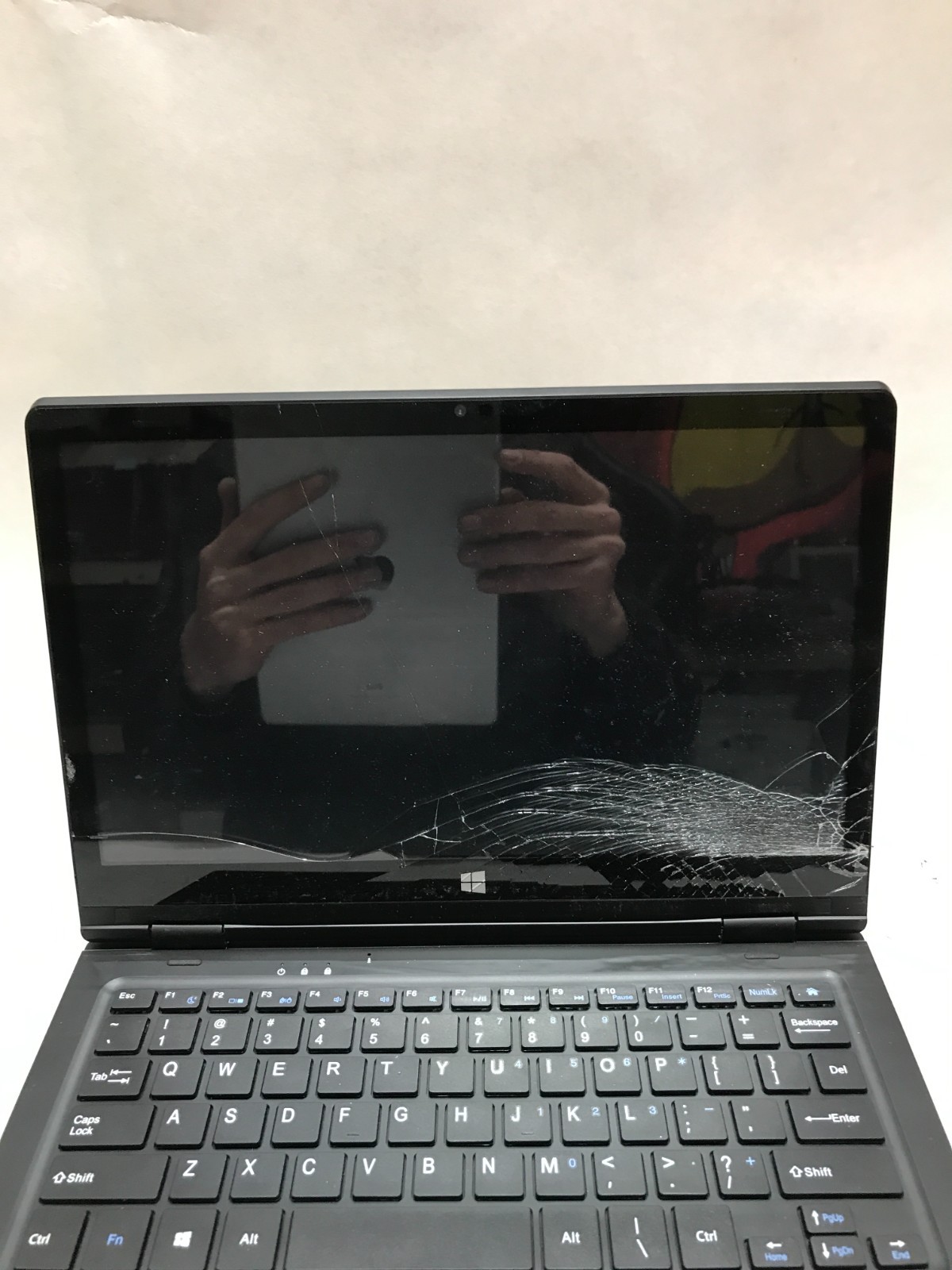 Gateway GWTC116-2BK 11″ Intel Celeron 4GB RAM 64GB eMMC NO OS For Parts CRACK DW