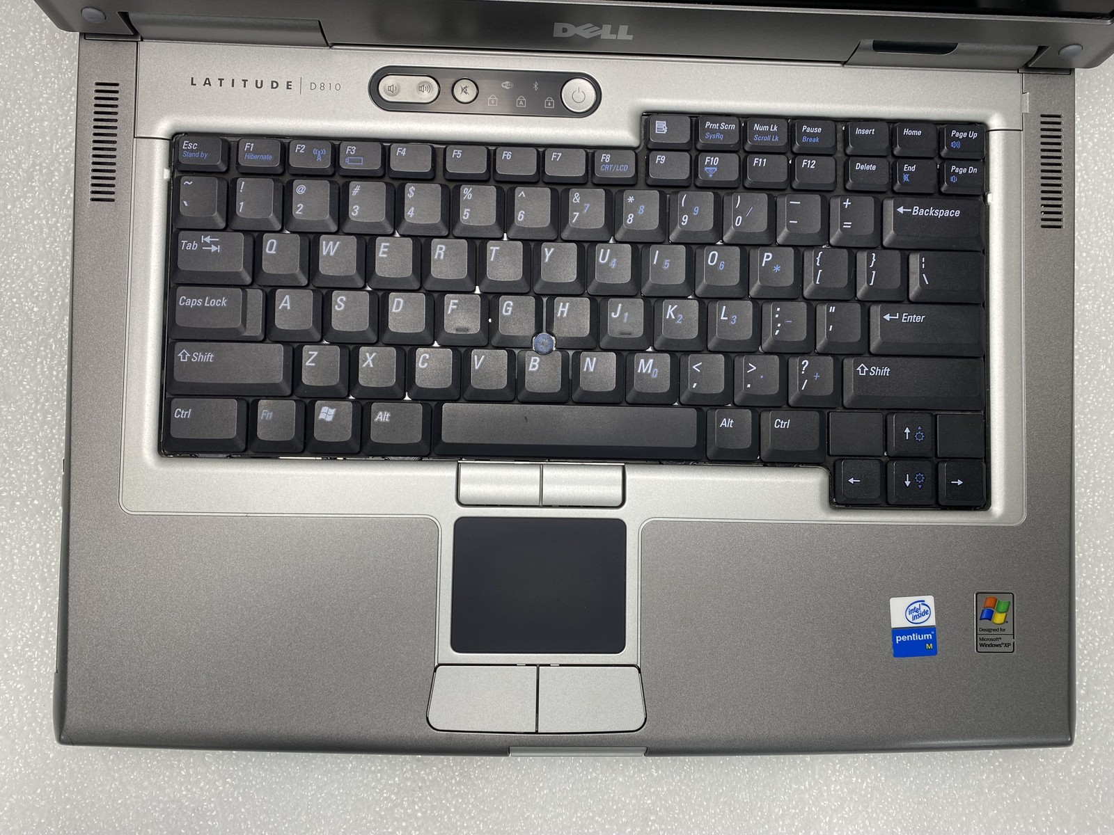 Dell Latitude D810 Intel Pentium M 1.86GHz 1024MB RAM No HDD/OS No BATT
