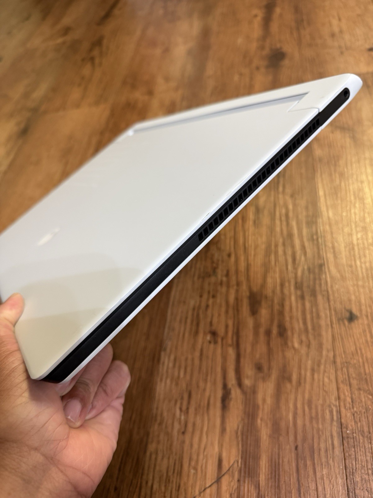 Alienware X15 R2 15.6″ i7-12700H 2.3GHz 32GB RAM 1TB SSD SSD GeForce RTX 3060