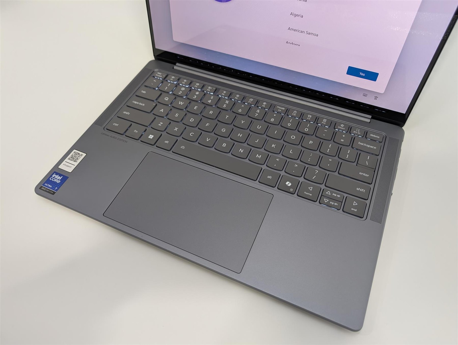 Lenovo Slim 7 14″ Core Ultra 7 258V 32GB 1TB SSD Arc Luna Grey Used-Very Good
