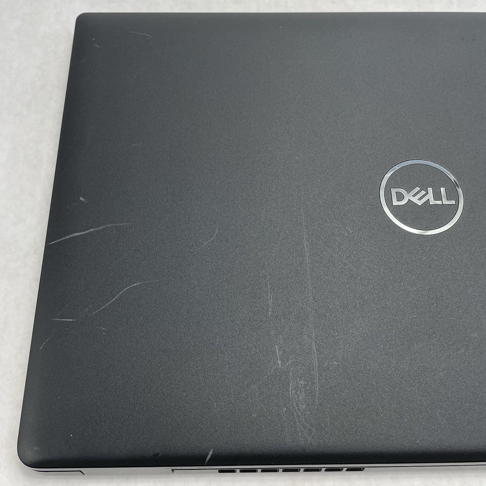 Dell Latitude 3520 15.6″ i5-1135G7 2.40 GHz 8 GB RAM No SSD/OS/AC – Worn Keys
