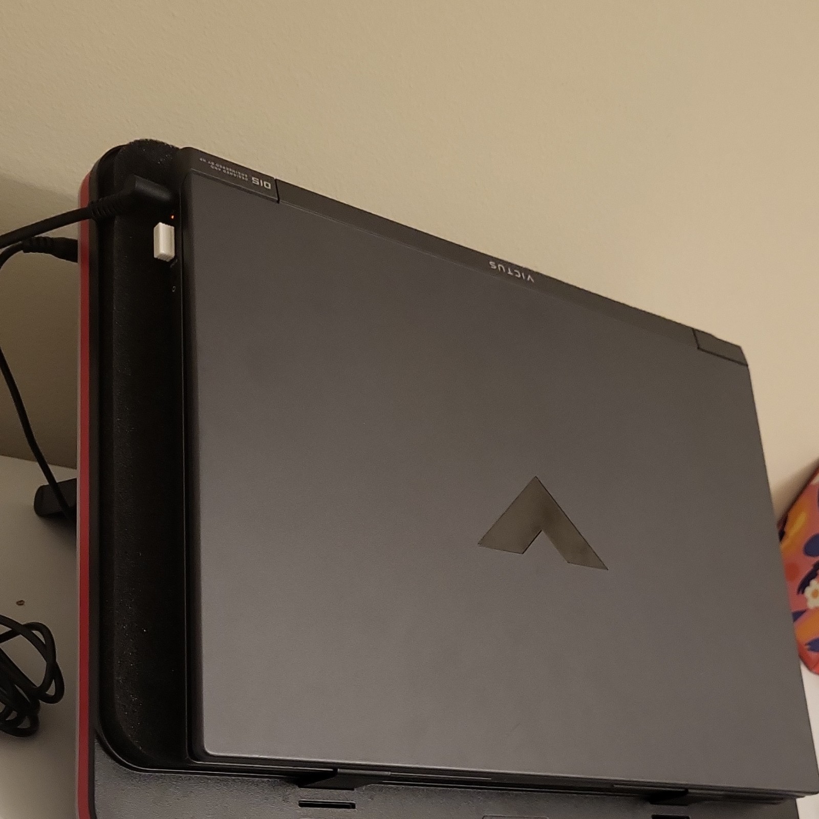 HP Victus Laptop+cooler: Amd Ryzen 7 7445hs, Nvidia Rtx 4050, 16gb Ddr5, 512gb