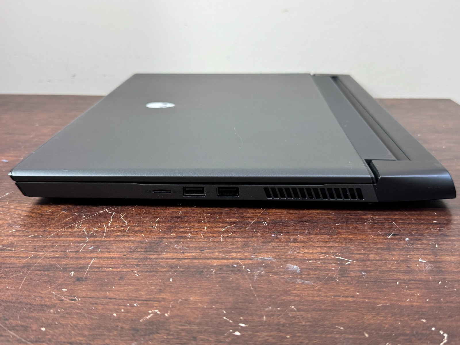 Alienware M15 R3 15.6 i7-10750H 16GB 512GB/SSD NVIDIA GTX 1650 Ti Gaming Laptop