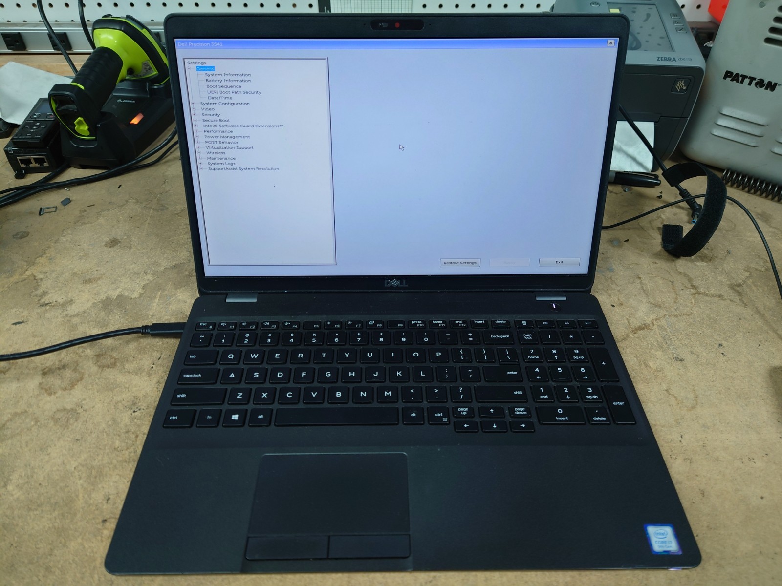 Dell Precision 3541 15.6″ FHD i7-9750H 16GB RAM Quadro P620 No OS/SSD