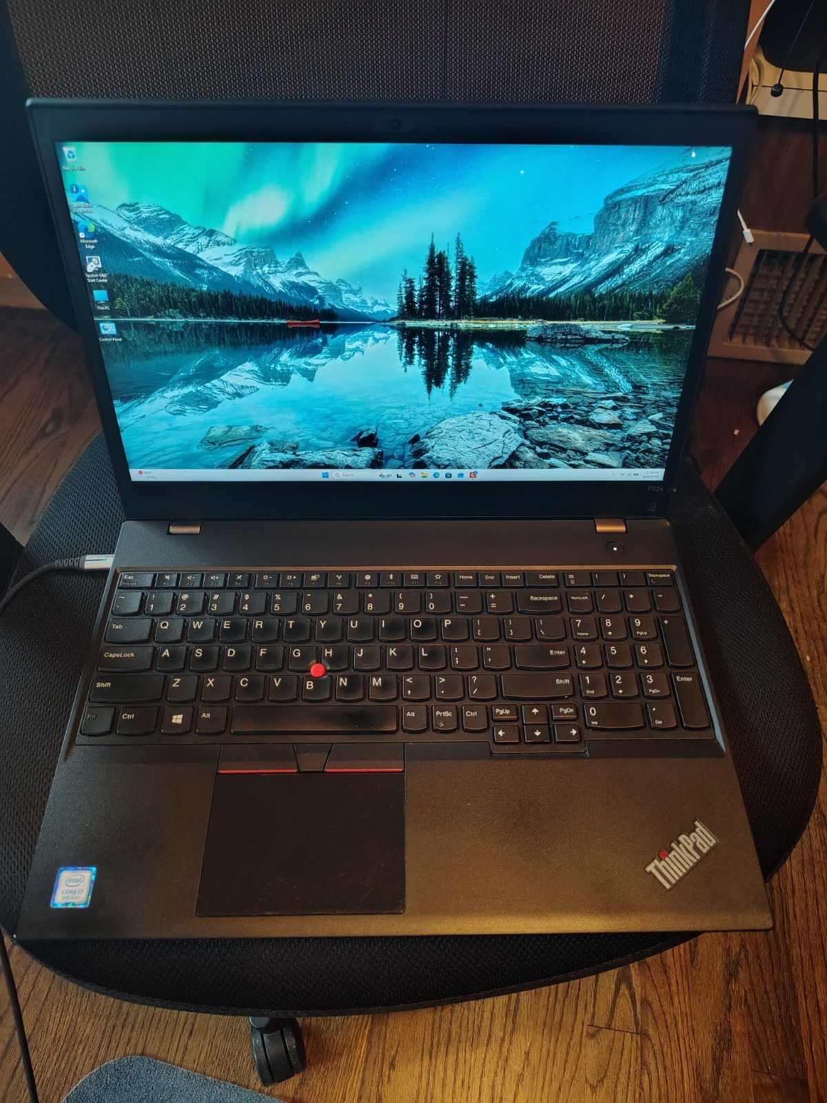 Lenovo ThinkPad P52s 15.6″ i7-8650u 256GB SSD 8GB RAM Win11 NVIDIA OFFICE 2024