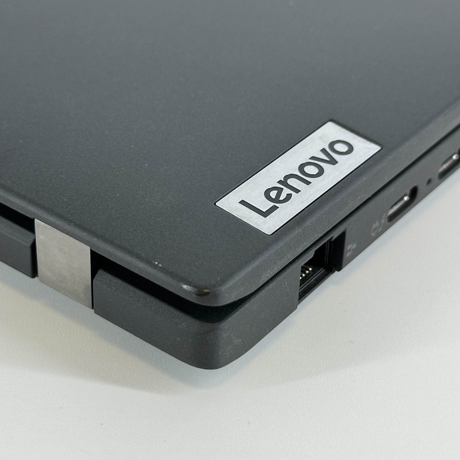 Lenovo ThinkPad T14 Gen 4 FHD+ TOUCH 1.8 GHz i7-1365U 40GB 512GB SSD LCD Bleed