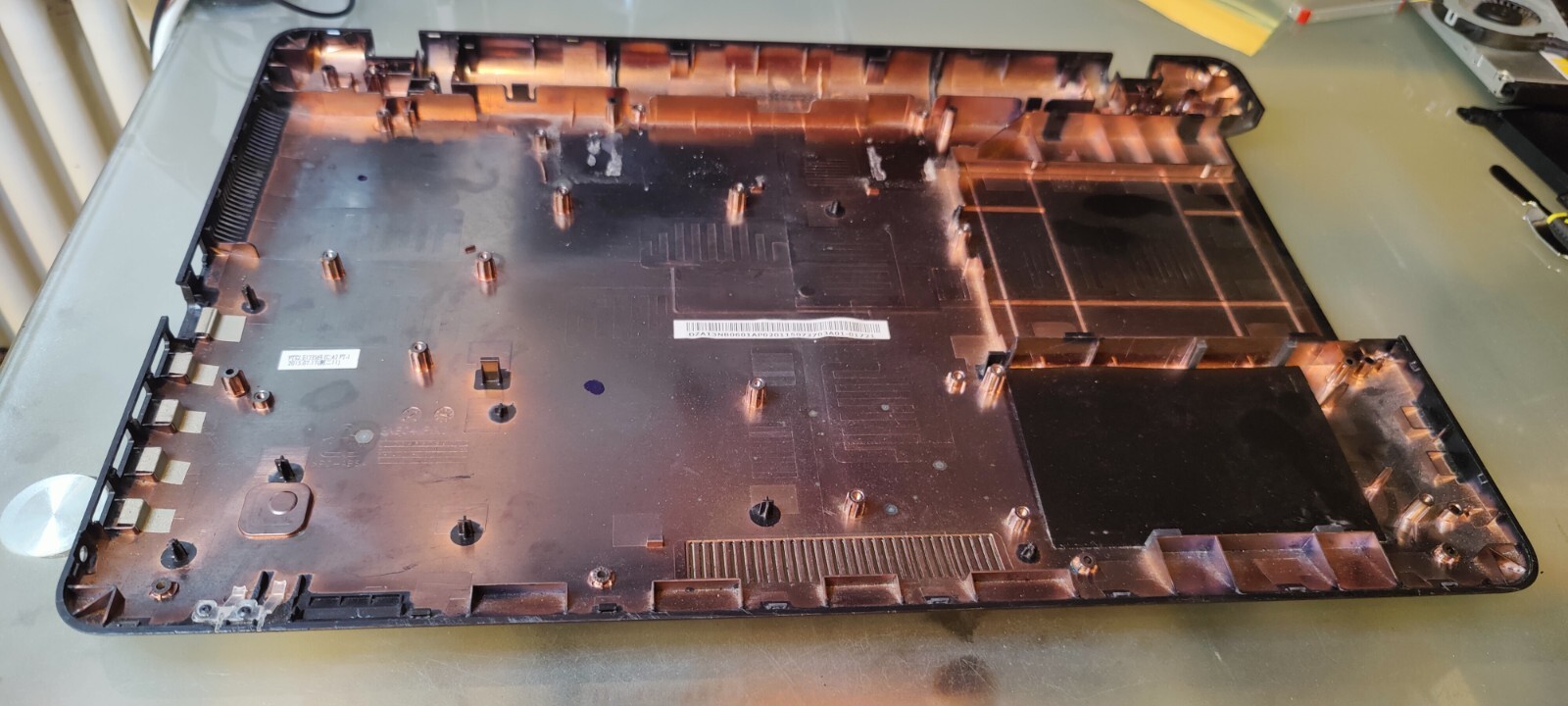ASUS X751 K751 R752 F751 SCOCCA INFERIORE BOTTOM CASE 13NB0601AP02011