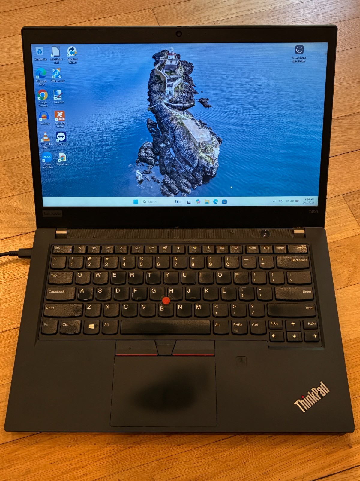 Lenovo ThinkPad T490 i5-8265U 1.6GHz 8GB 256GB NVMe 14″ Win11 Pro