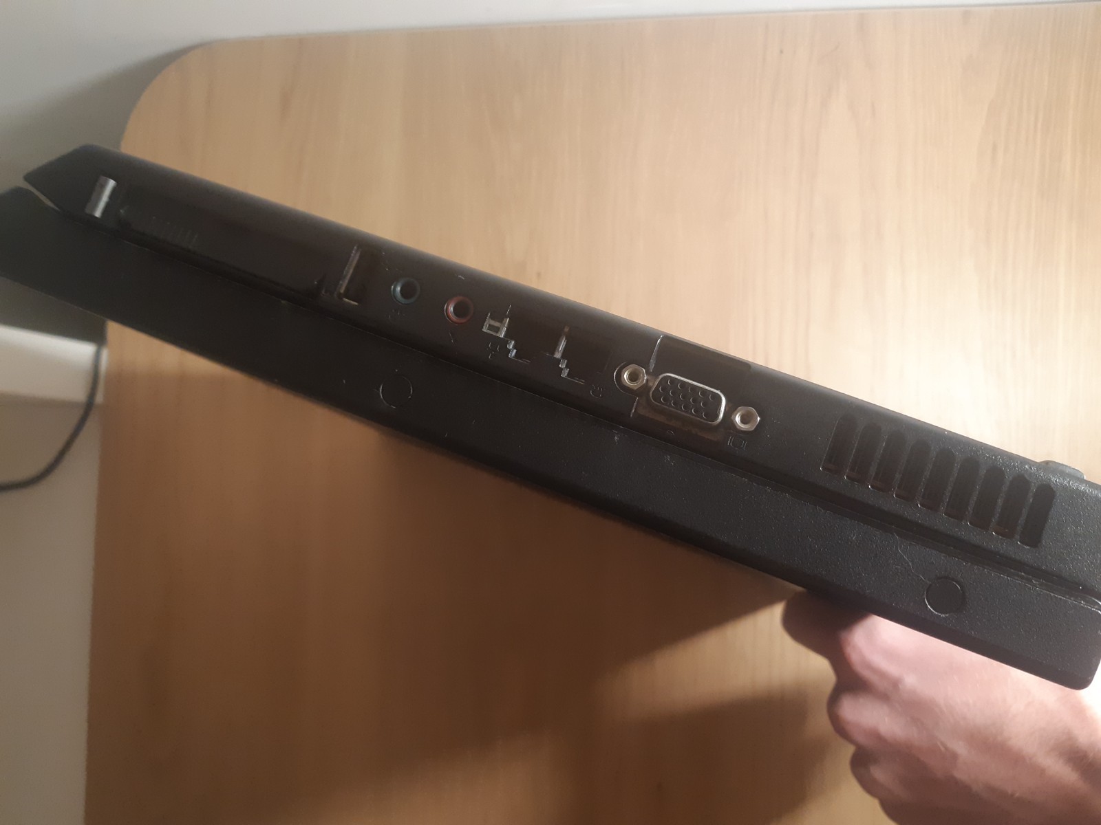 IBM ThinkPad R60 15″ Windows 7 Ultimate Core 2 Duo T5500
