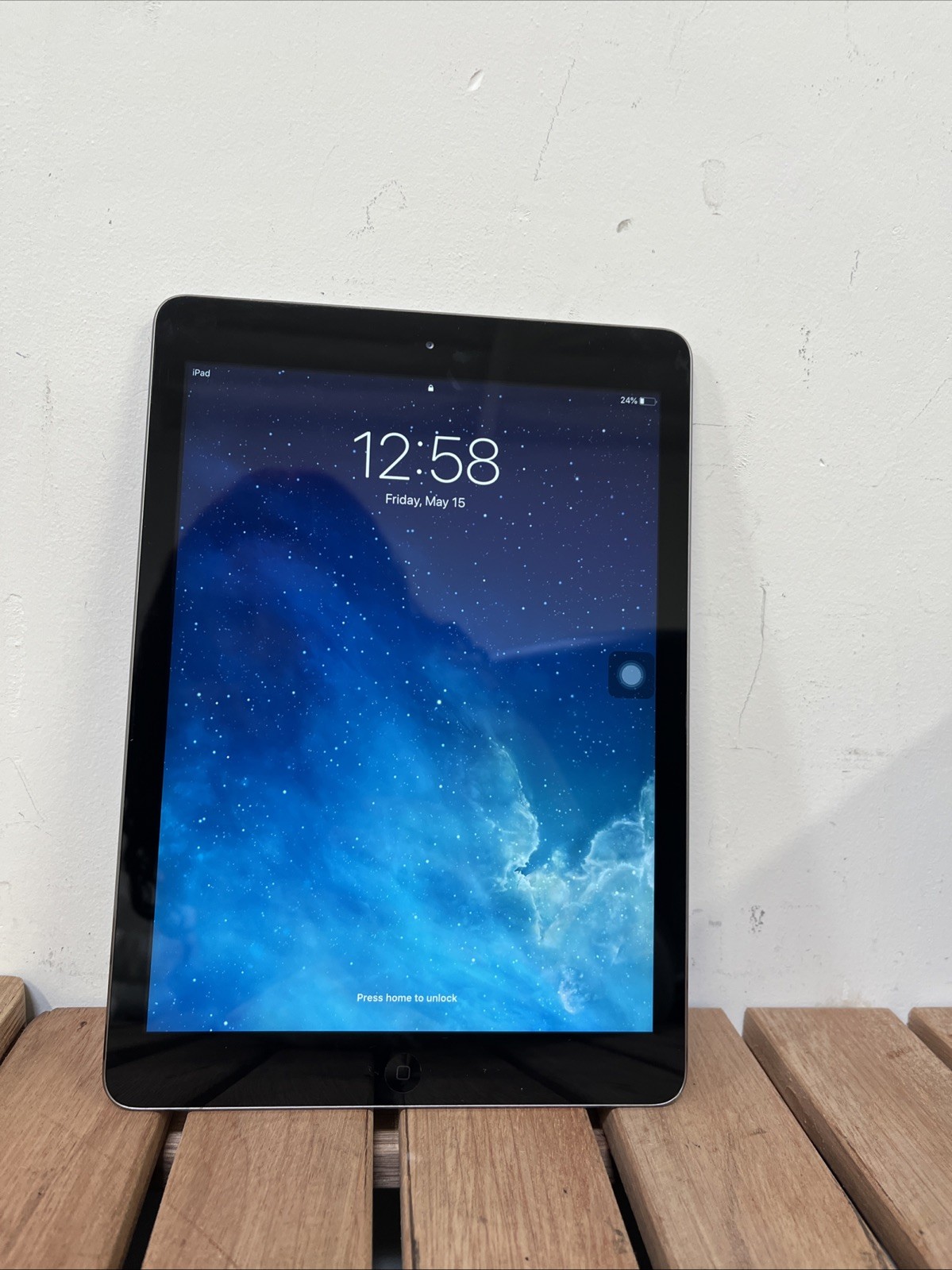 Apple iPad Air 9.7 in Model A1474, 32GB Space Gray Wi-Fi , PARTS ONLY