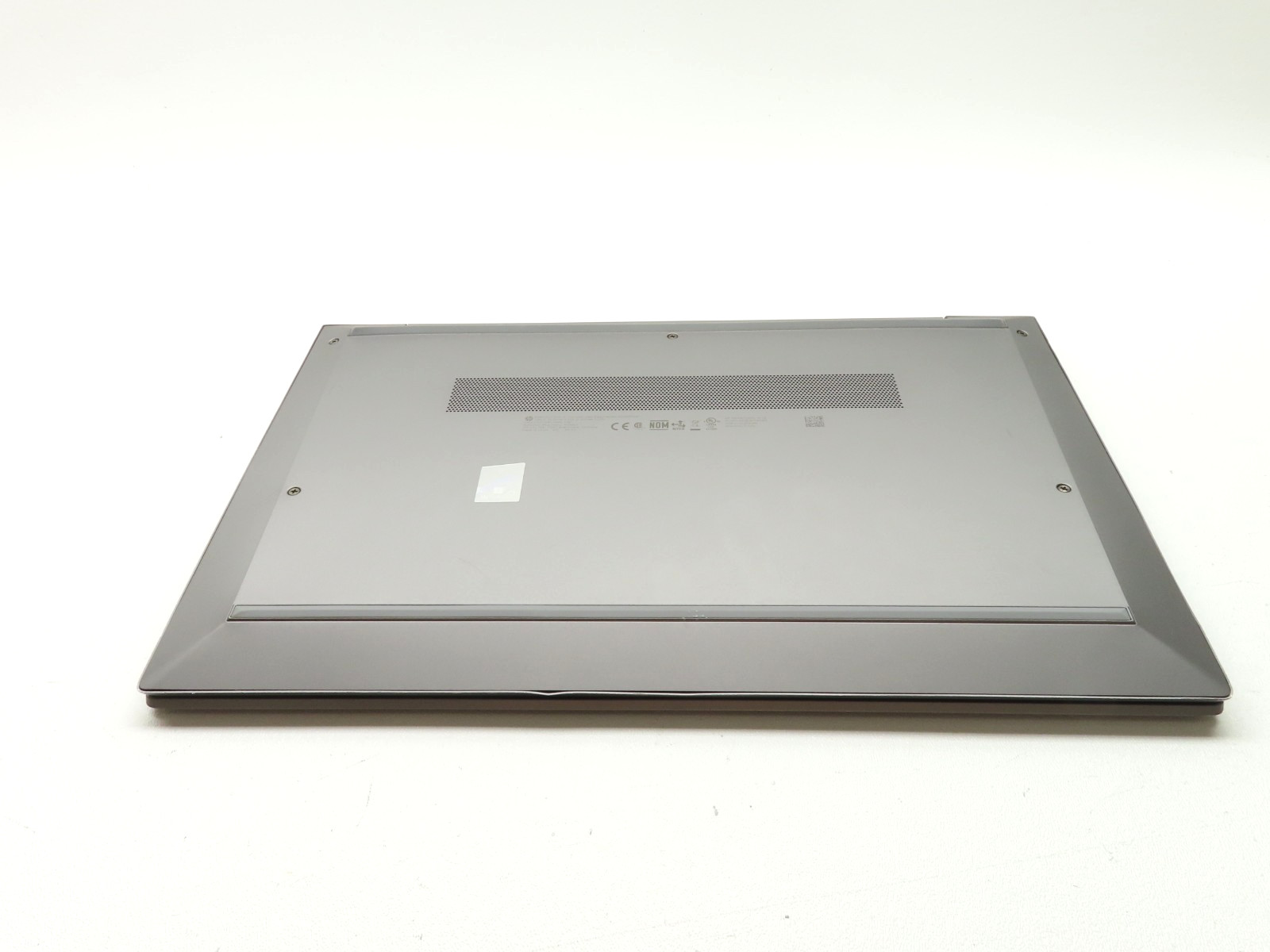 HP ZBook Firefly 14 G8 14″ Intel Core i5-1135G7 2.4GHz 16GB RAM 256GB SSD