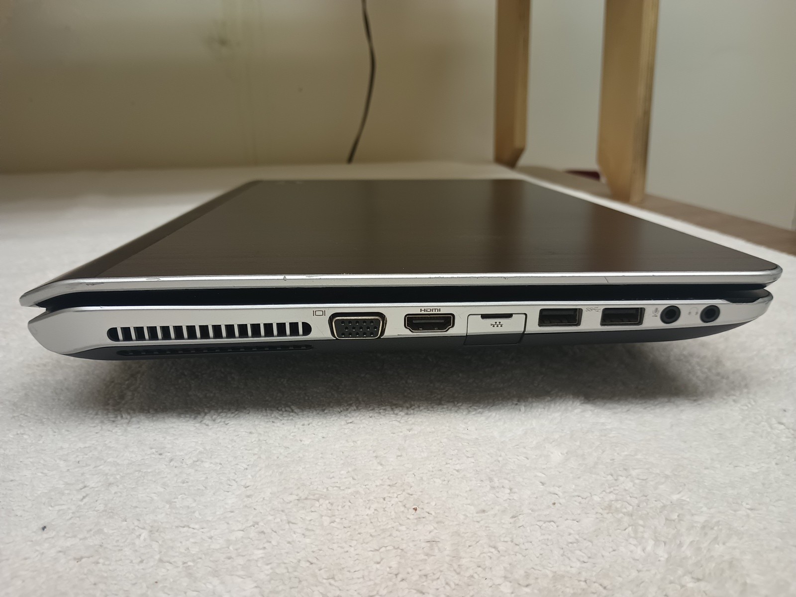 HP Envy DV6 AMD A8-4500M APU W/Radeon Graphics, 8GB RAM, 500Gb HDD Windows 10