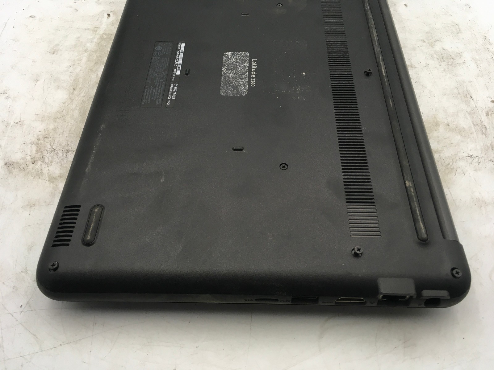 DELL LATITUDE 3380 – FOR PARTS – INTEL I5 7TH GEN – NO RAM -READ DESCRIPTION- BB