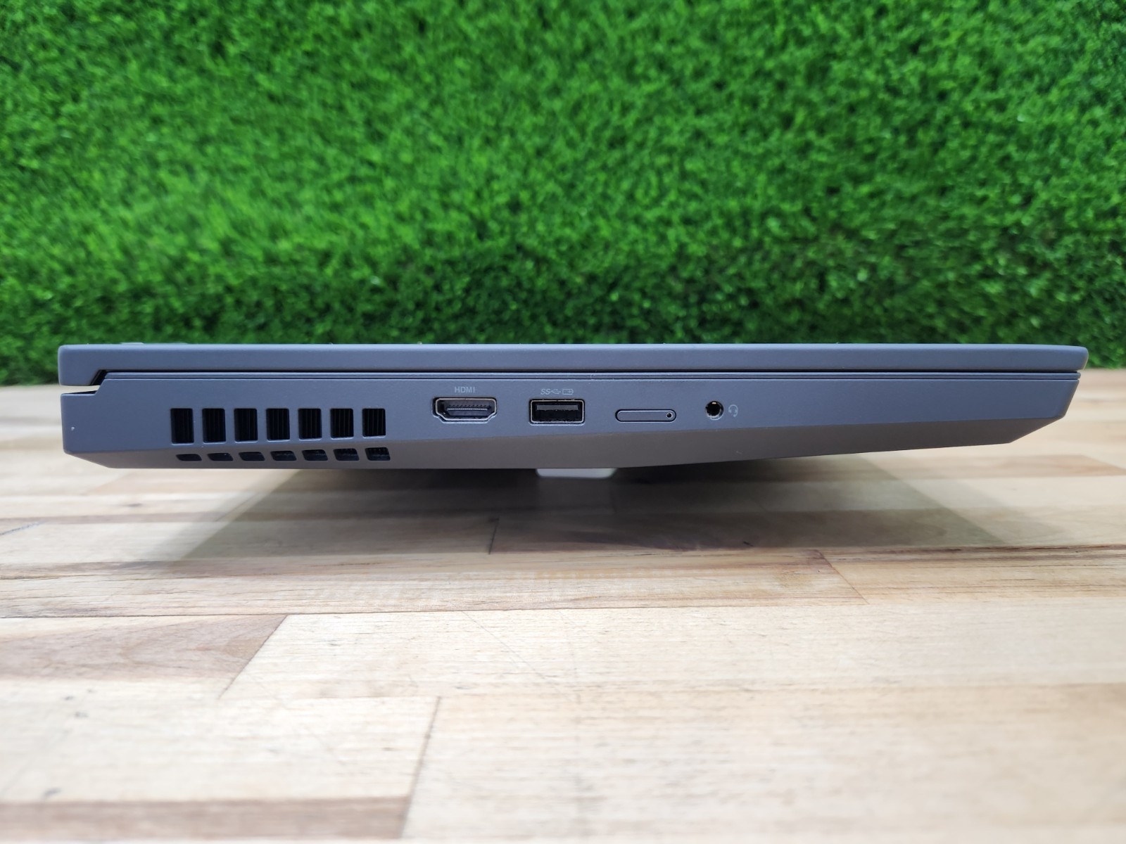 Lenovo ThinkPad P15 Gen 1 15.6″ i7-10750H 32GB 512GB SSD Quadro T2000 EXCELLENT~