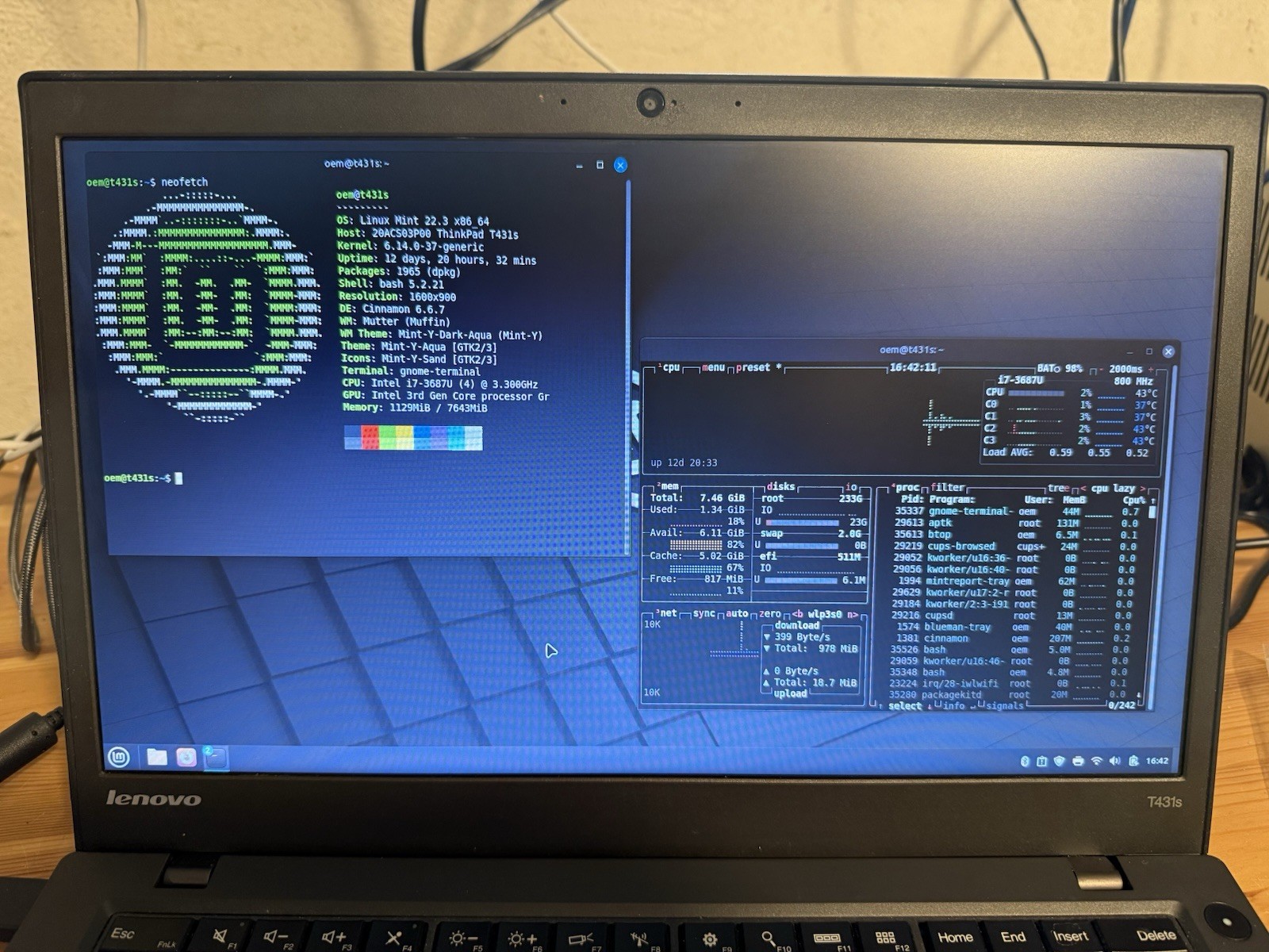 Lenovo ThinkPad T431s Laptop Intel i7 3687u 8GB RAM 256 GB SSD 1600×900 Linux