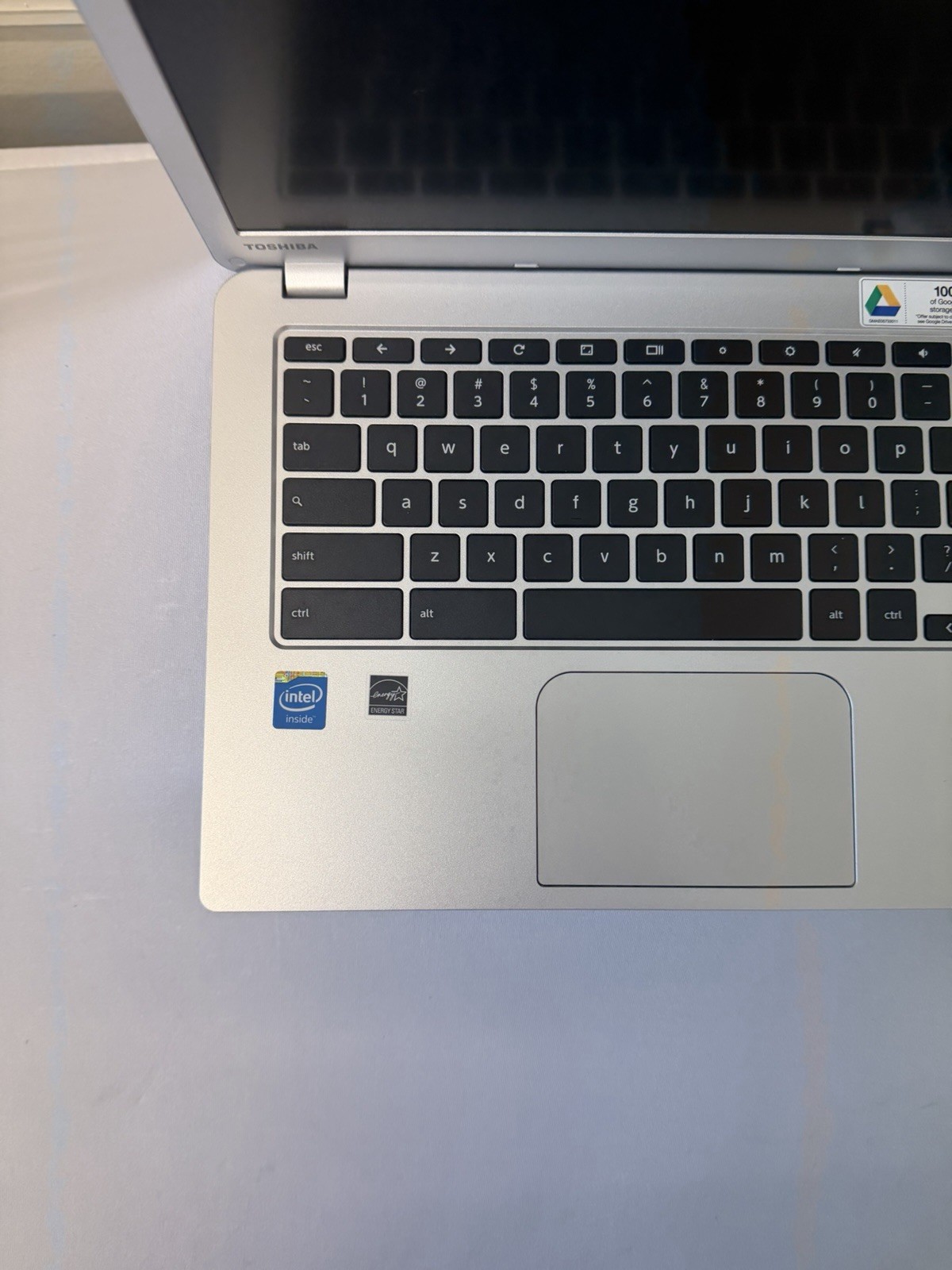 Toshiba CB35-B3330 Laptop – Good Screen – Intel Celeron N2840 – Read Des
