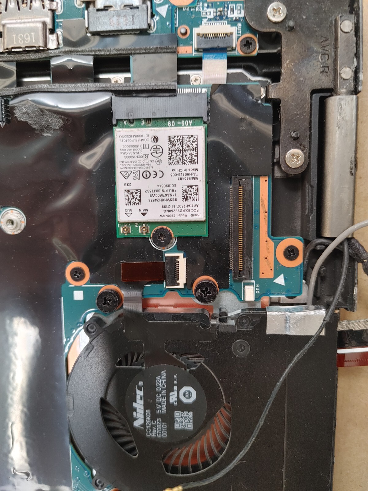 Lenovo ThinkPad Core i7-6500U@ 2.50GHz, NO RAM ,NO HD ( Selling Motherboard)