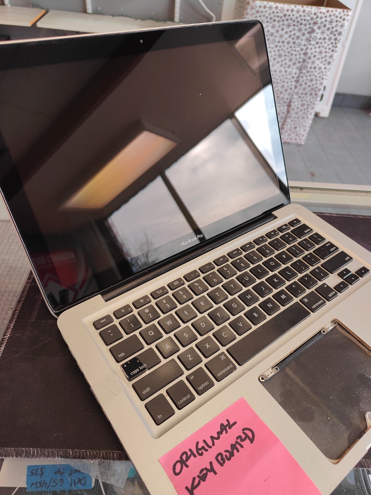 MacBook Pro Mid 2012, A1278, Needs Keyboard, Powers On, Please Read