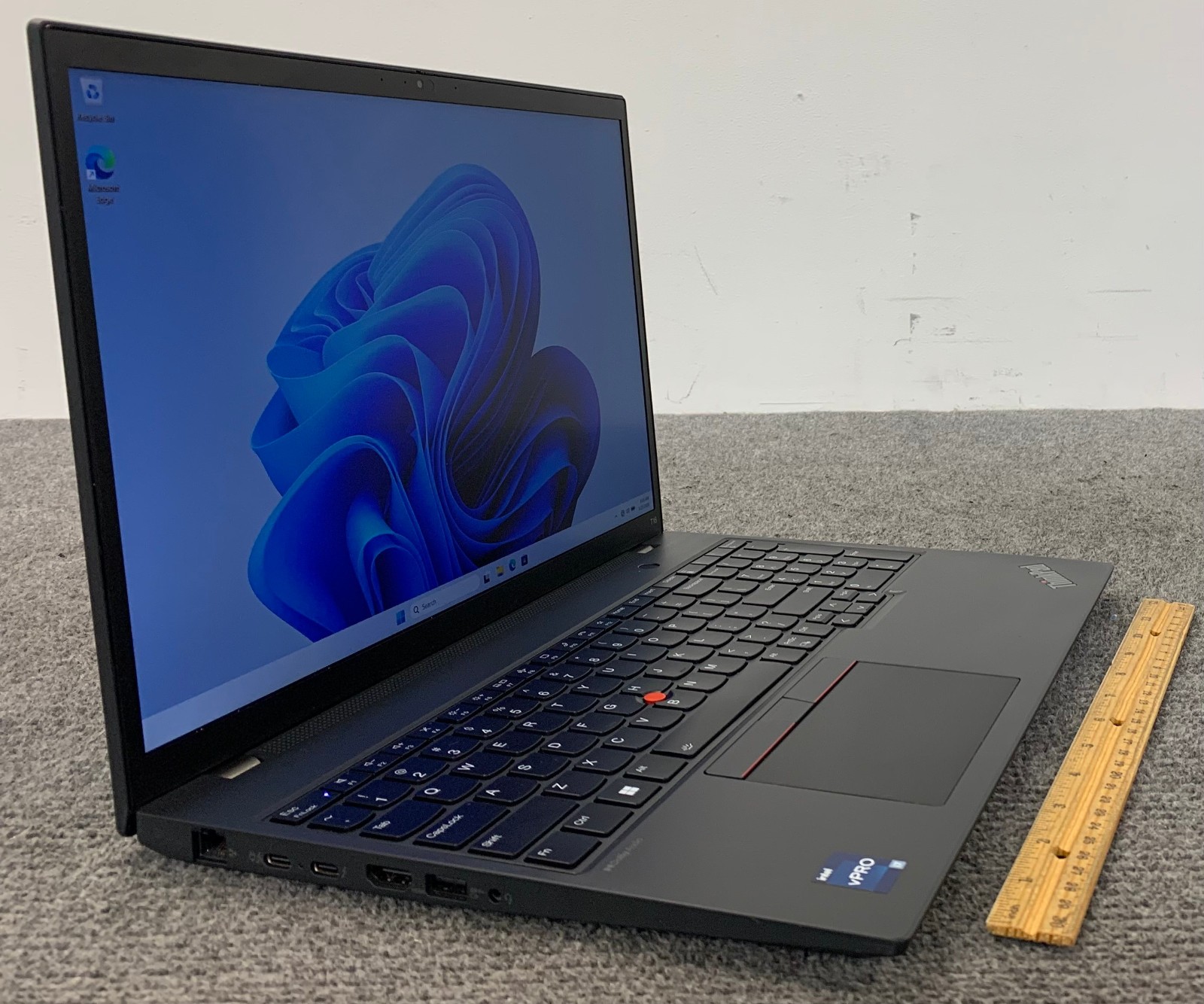 Lenovo ThinkPad T16 Gen 2 15.6″ Touch Laptop i7-1365U 16GB RAM 512GB NVMe