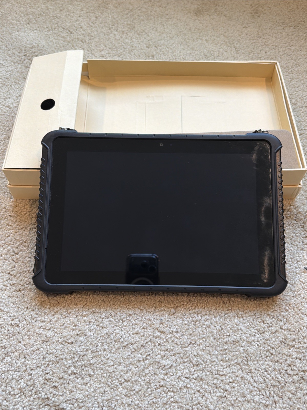 MUNBYN Rugged Mobile Tablet IRT05 – 10.1 inch w/ Hand Strap, Carry Handle- NEW!