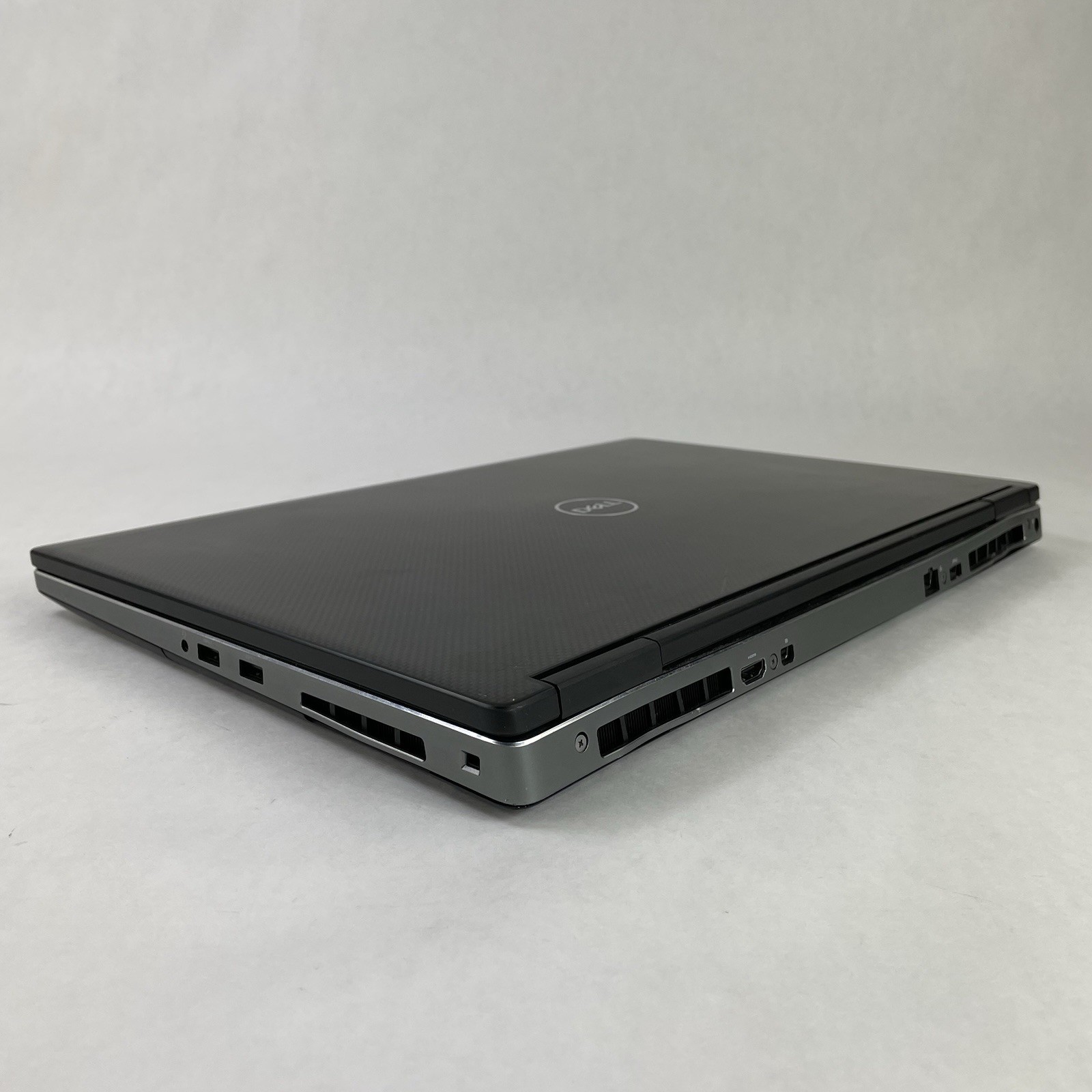 Dell Precision 7730 17.3″ i7-8850H 2.6GHz 32GB RAM NVIDIA No SSD No OS Dent Edge