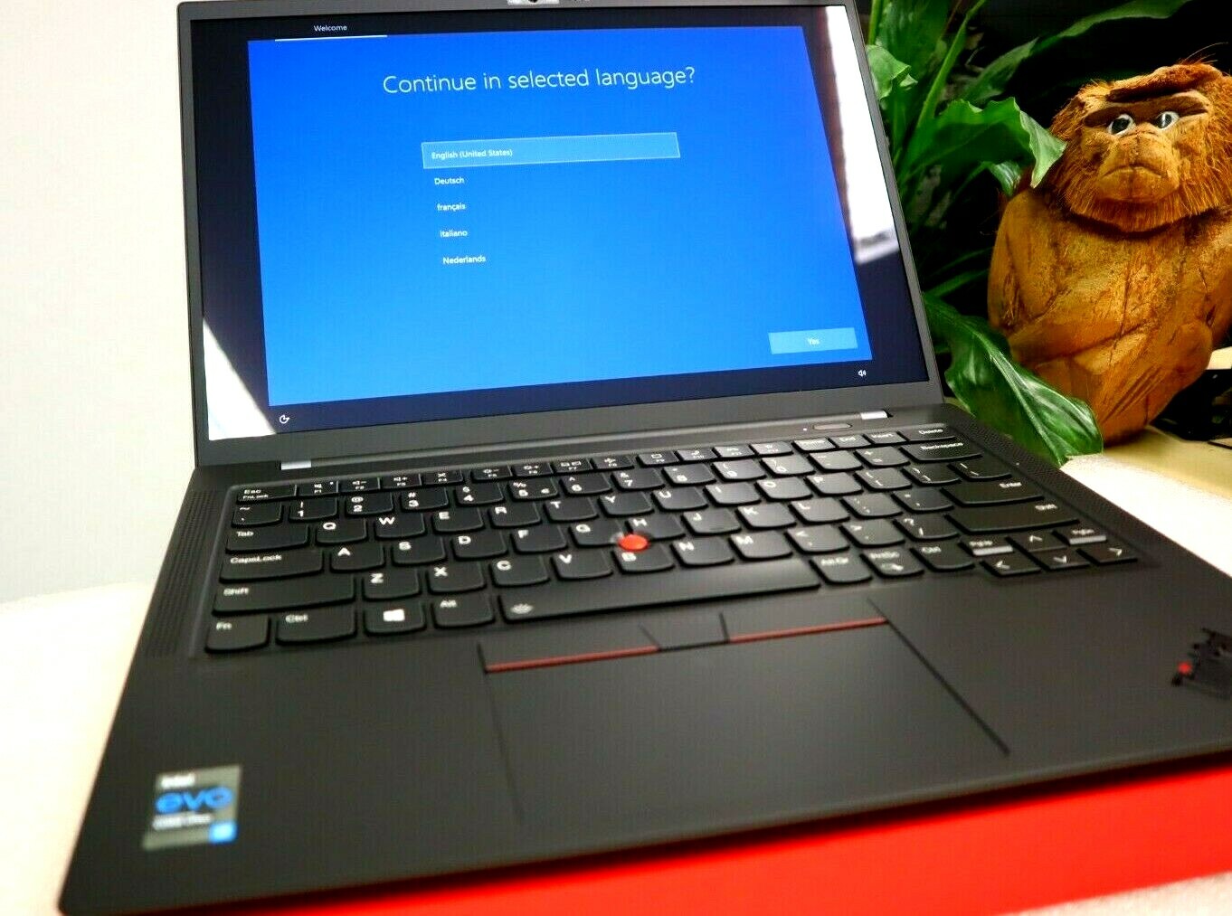 US English Lenovo Thinkpad X1 Carbon G9 WQUXGA i7-1185G7 32GB 1TB Gar Laptop